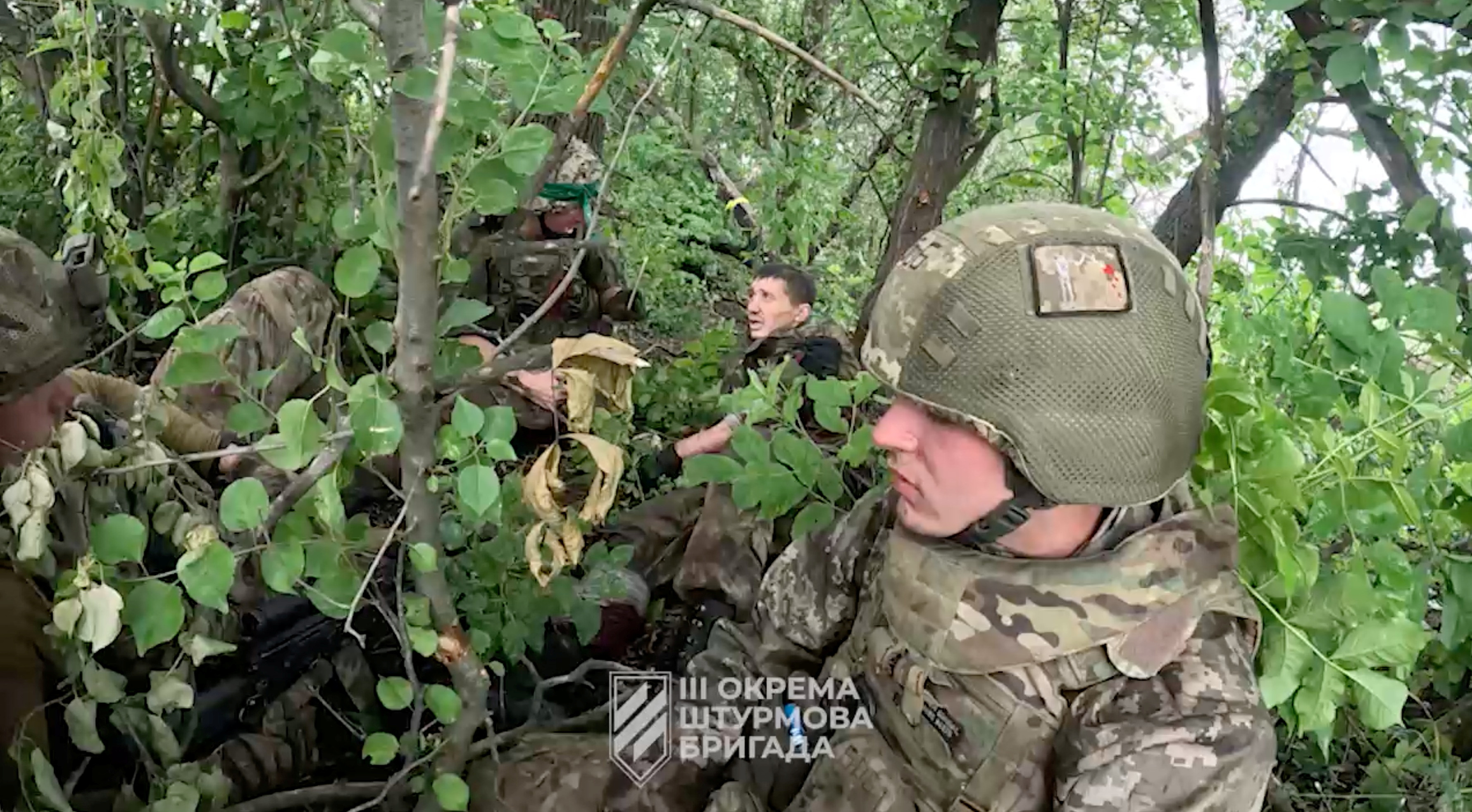 Miembros de las fuerzas armadas ucranianas durante una operación en Bakhmut (REUTERS)
