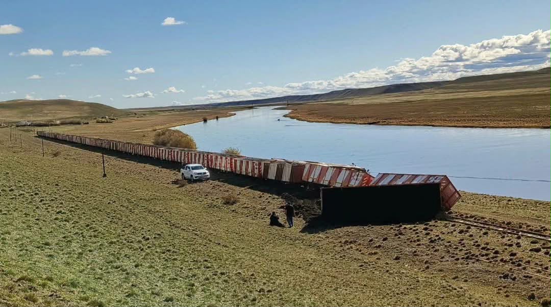 Sospechas y denuncias en medio de la interna por la privatización de la única minera argentina que produce carbón