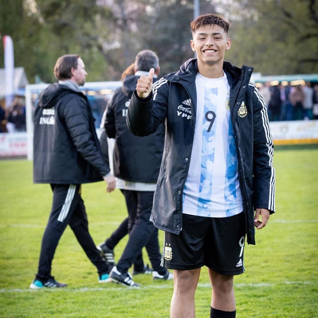 Agustín Ruberto, el 9 de la Sub 17 de Argentina (Foto: @agustinruberto9)