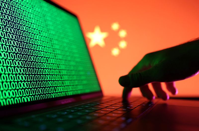 Ciberatacantes chinos podrían haber robado datos de casi todos los estadounidenses