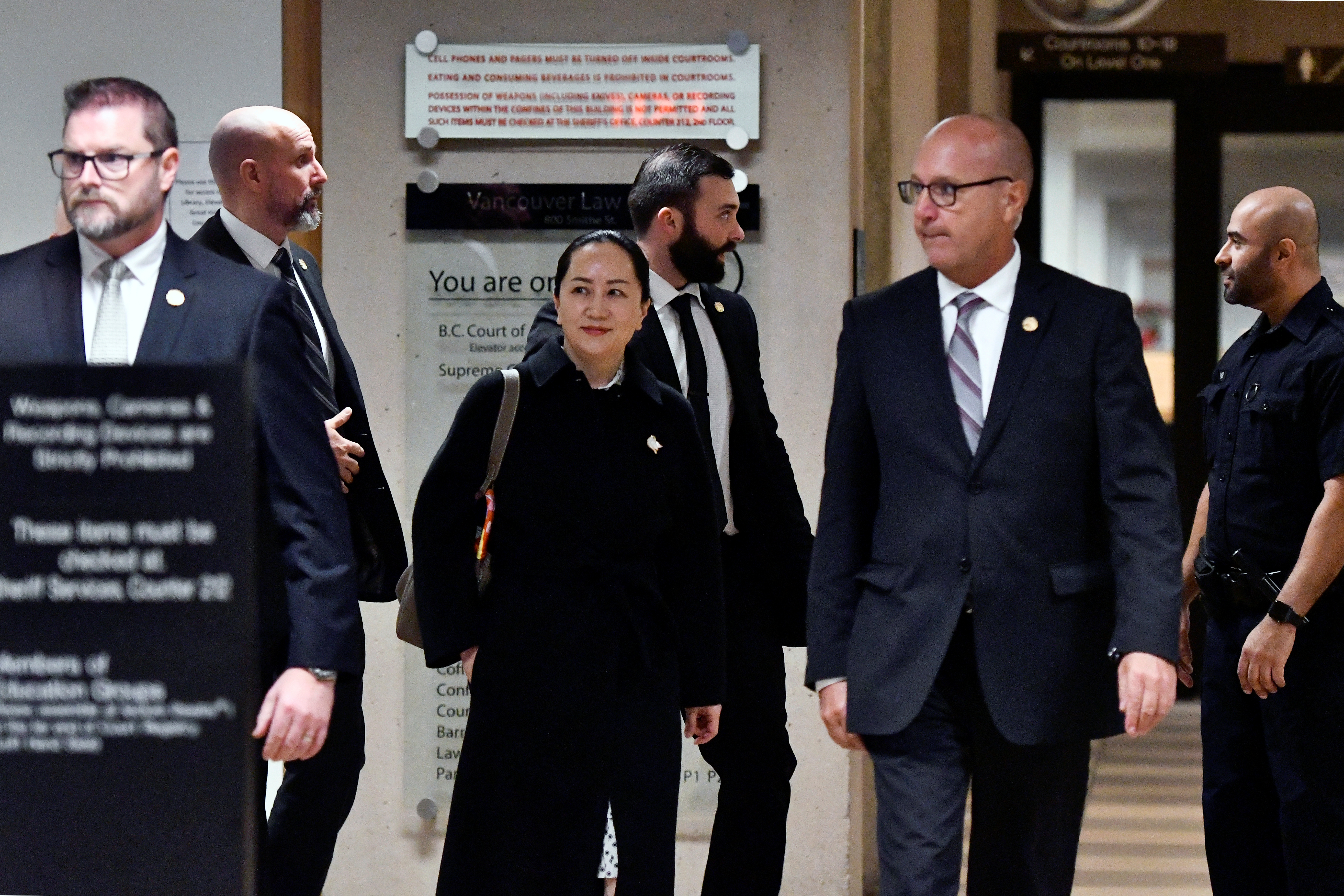 Meng Wanzhou saliendo de los Tribunales en Canadá REUTERS/Jennifer Gauthier