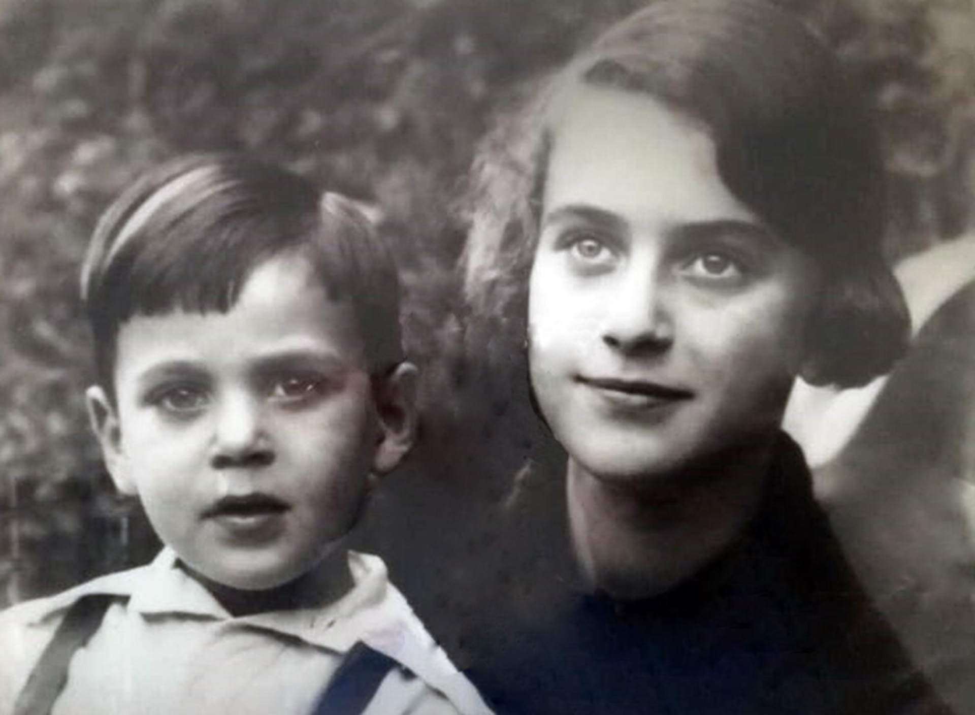 Pedro Lievendag con su hermana Úrsula