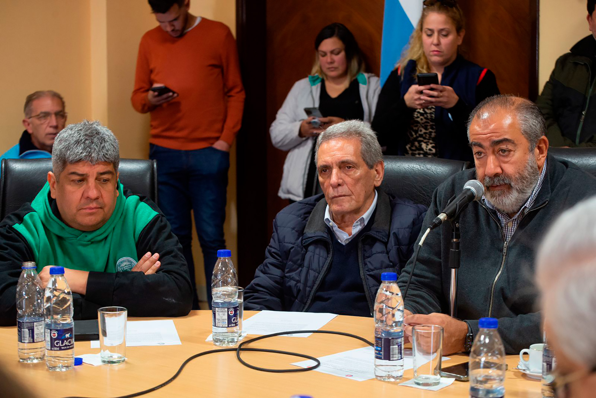 Pablo Moyano, Carlos Acuña y Héctor Daer, en una reunión del Consejo Directivo de la CGT