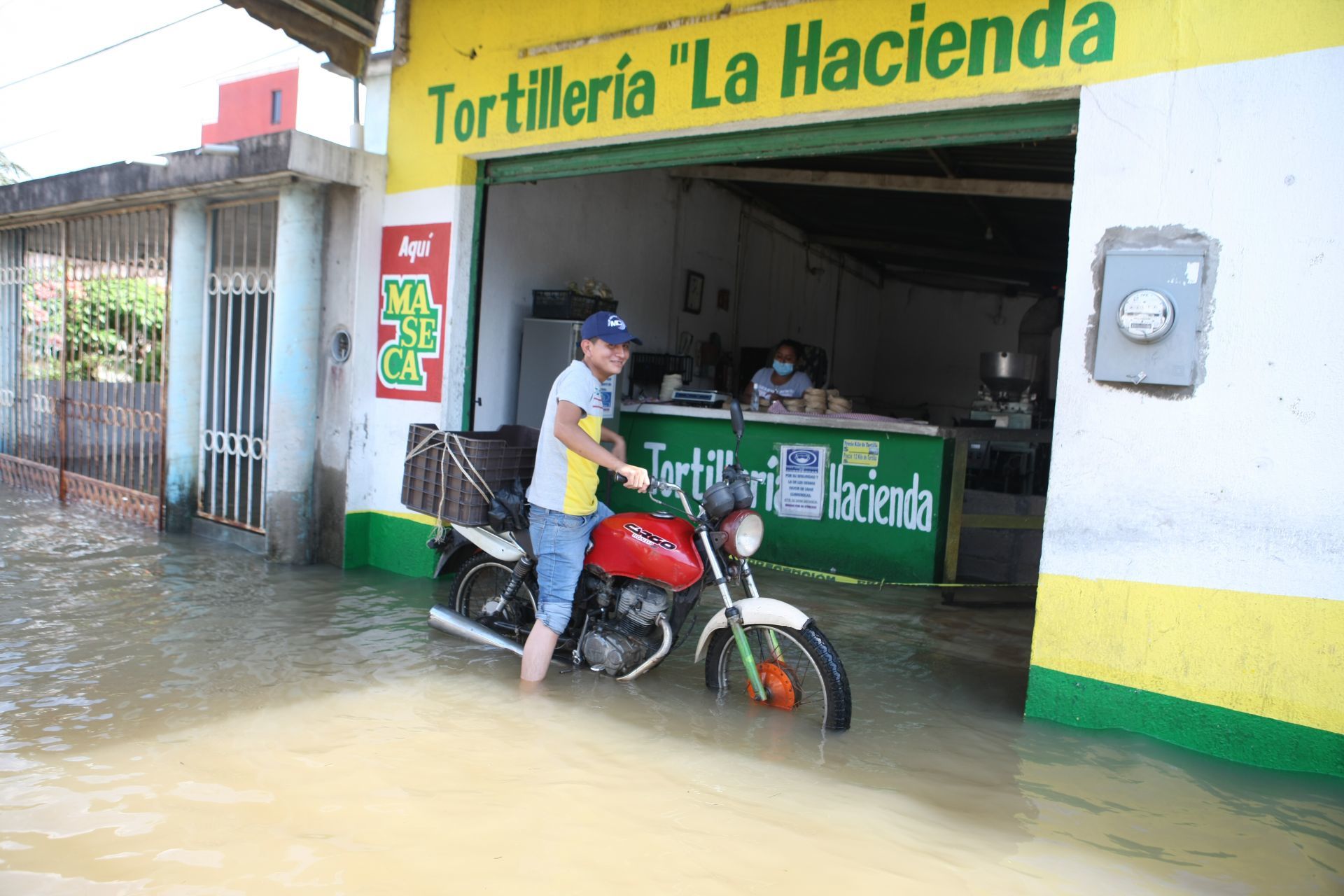 Los Sauces, Colonia José María Pino Suárez. Villahermosa, Tabasco, 8 de noviembre de 2020.