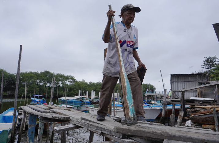 Alemania frustró un presunto atentado islamista contra un mercado navideño en Baviera y arrestó a cinco sospechosos
