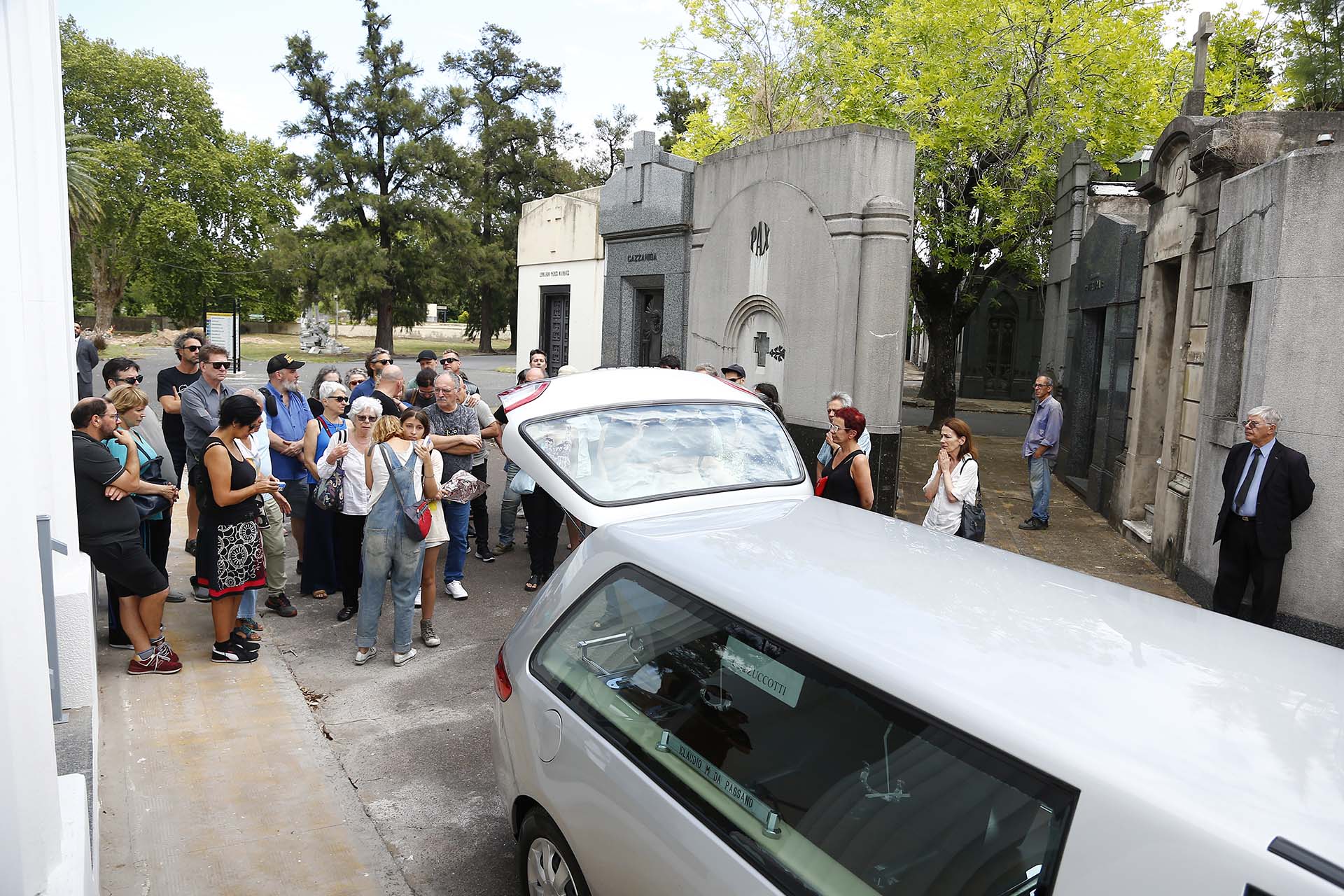 Familiares y amigos participaron de la despedida final de Claudio Da Passano (RS Fotos)