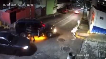 Sujetos se hacen pasar por policías para atracar a automovilistas en Tlalnepantla