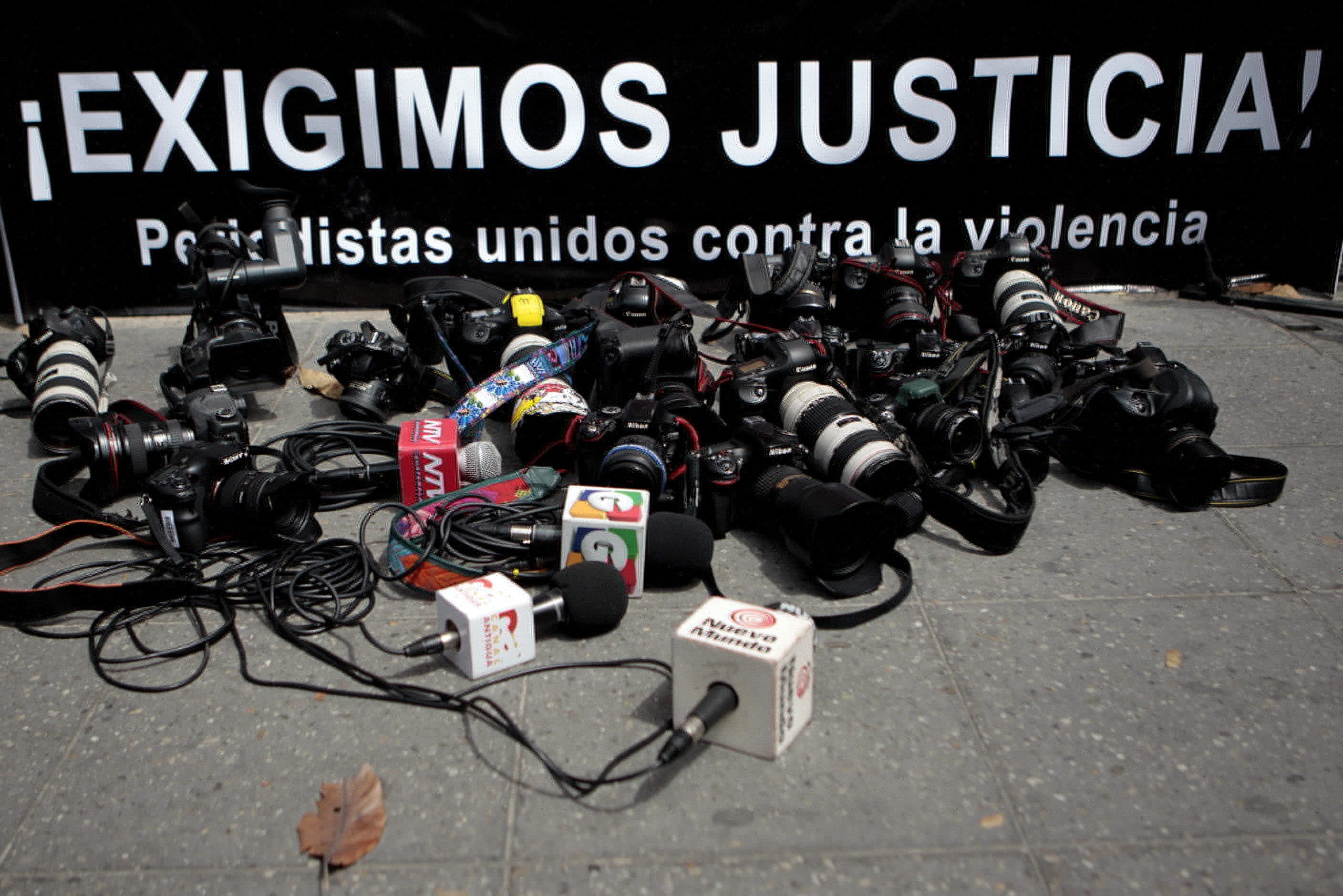 Una manifestación de periodistas (EFE/Esteban Biba/Archivo)