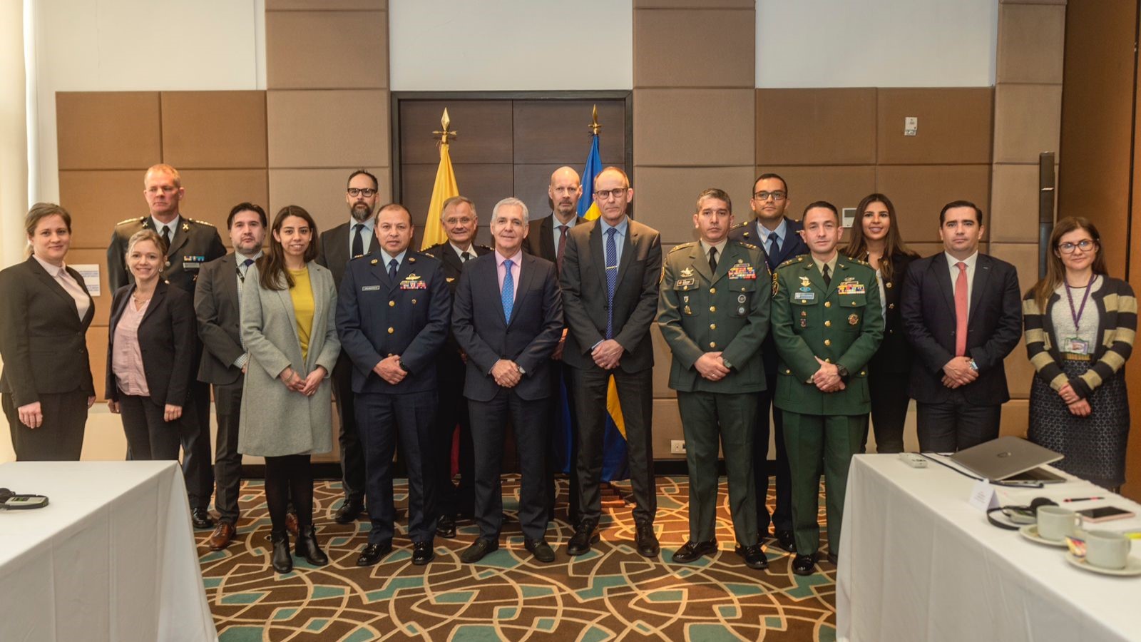 El Ministerio de Defensa de Colombia aseguró que se reconoció la importancia de la lucha contra el cambio climático, así como la protección del medio ambiente, sobre la cual también se desarrollará intercambio de experiencias.  Ministerio de Defensa.