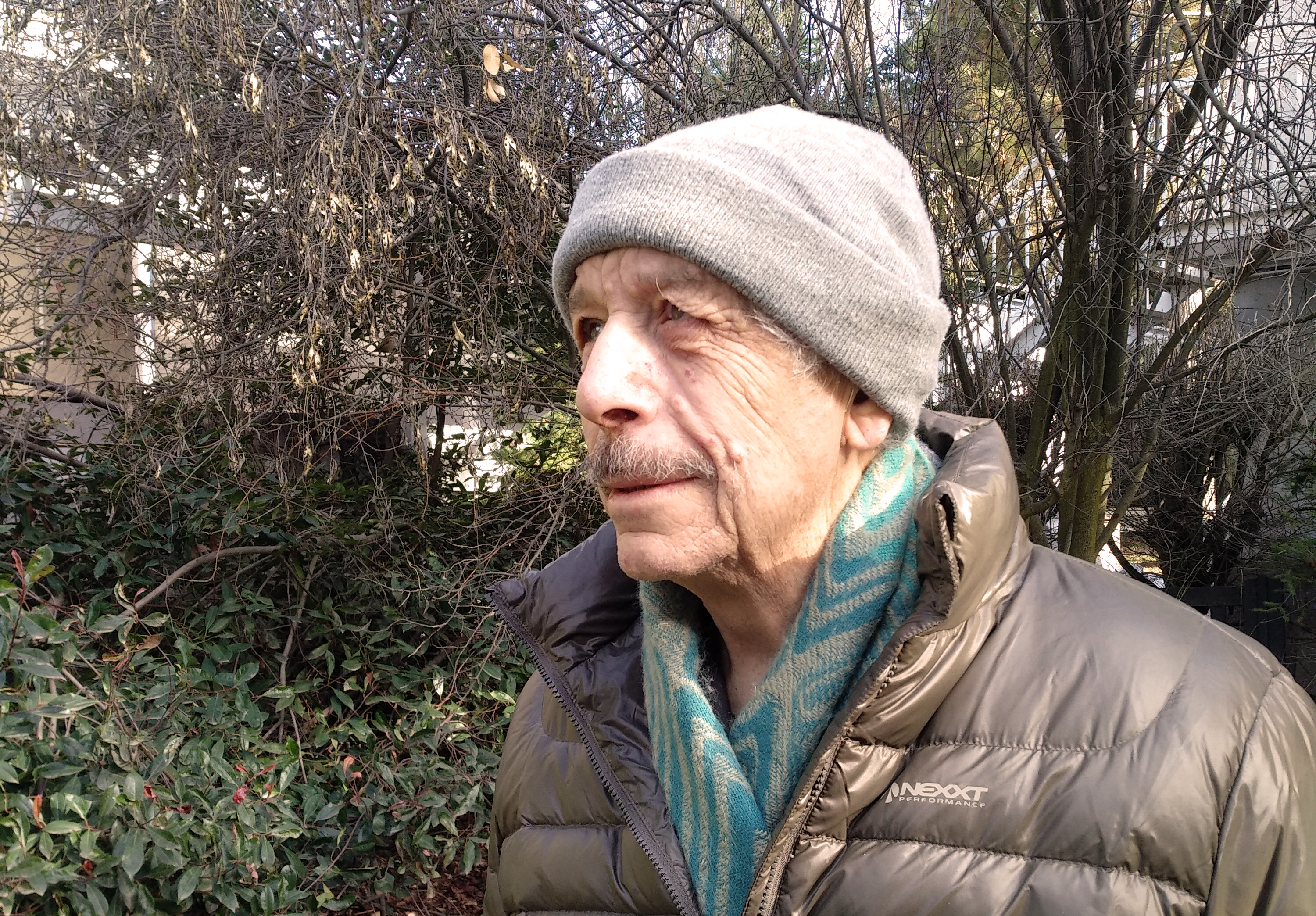 Juan Carlos Bolcich tiene 73 años, vive con su familia en San Carlos de Bariloche, donde estudió el hidrógeno por 40 años