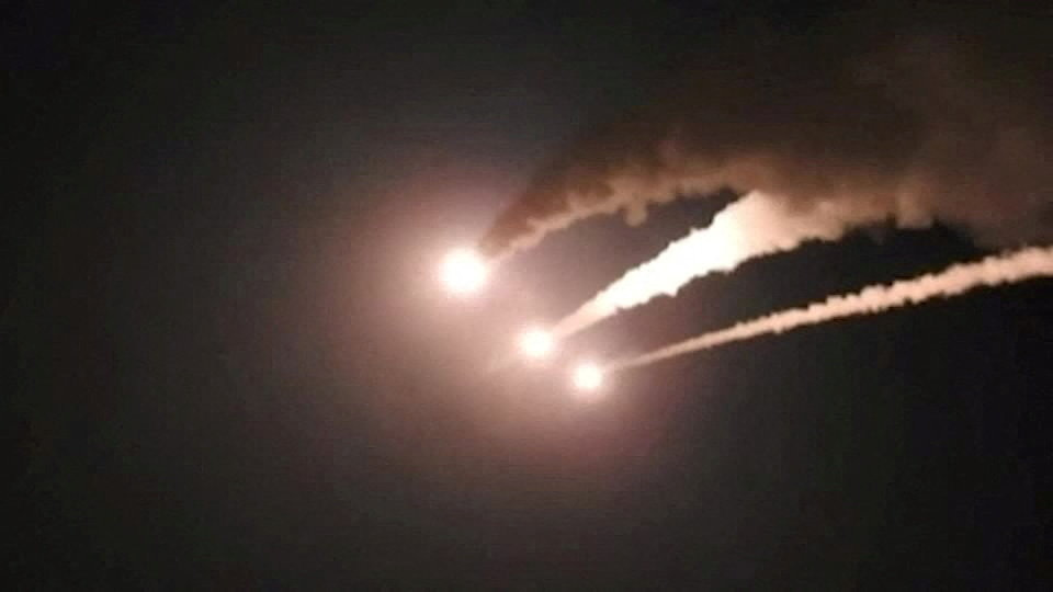 El r&eacute;gimen de Ir&aacute;n atac&oacute; a Kuwait y Bahr&eacute;in con misiles tras los bombardeos de EEUU a 10 objetivos militares iran&iacute;es