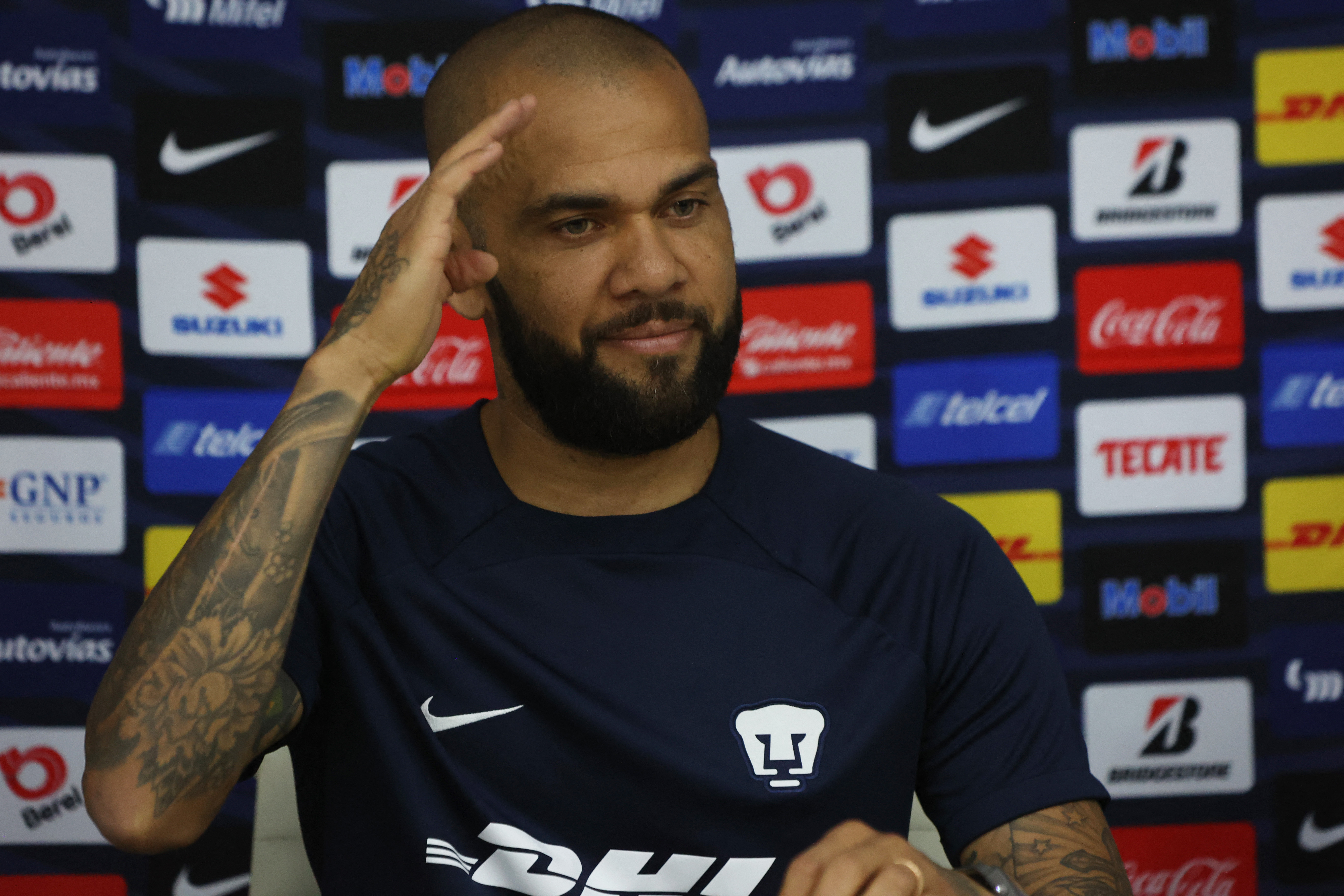 Minuto a minuto del primer día de Dani Alves en Pumas: el brasileño ya firmó su nuevo contrato (Foto: REUTERS/Luis Cortes)