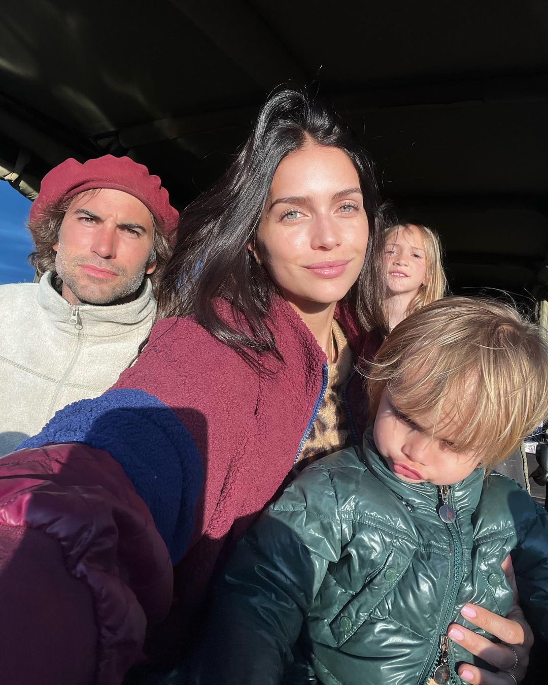 Zaira Nara y Jakob junto a sus hijos