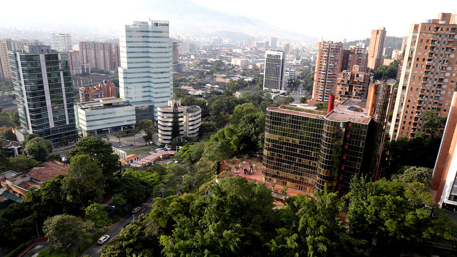 Imagen de archivo de una vista aérea del sector de El Poblado, en la ciudad de Medellín (Antioquia). Colprensa