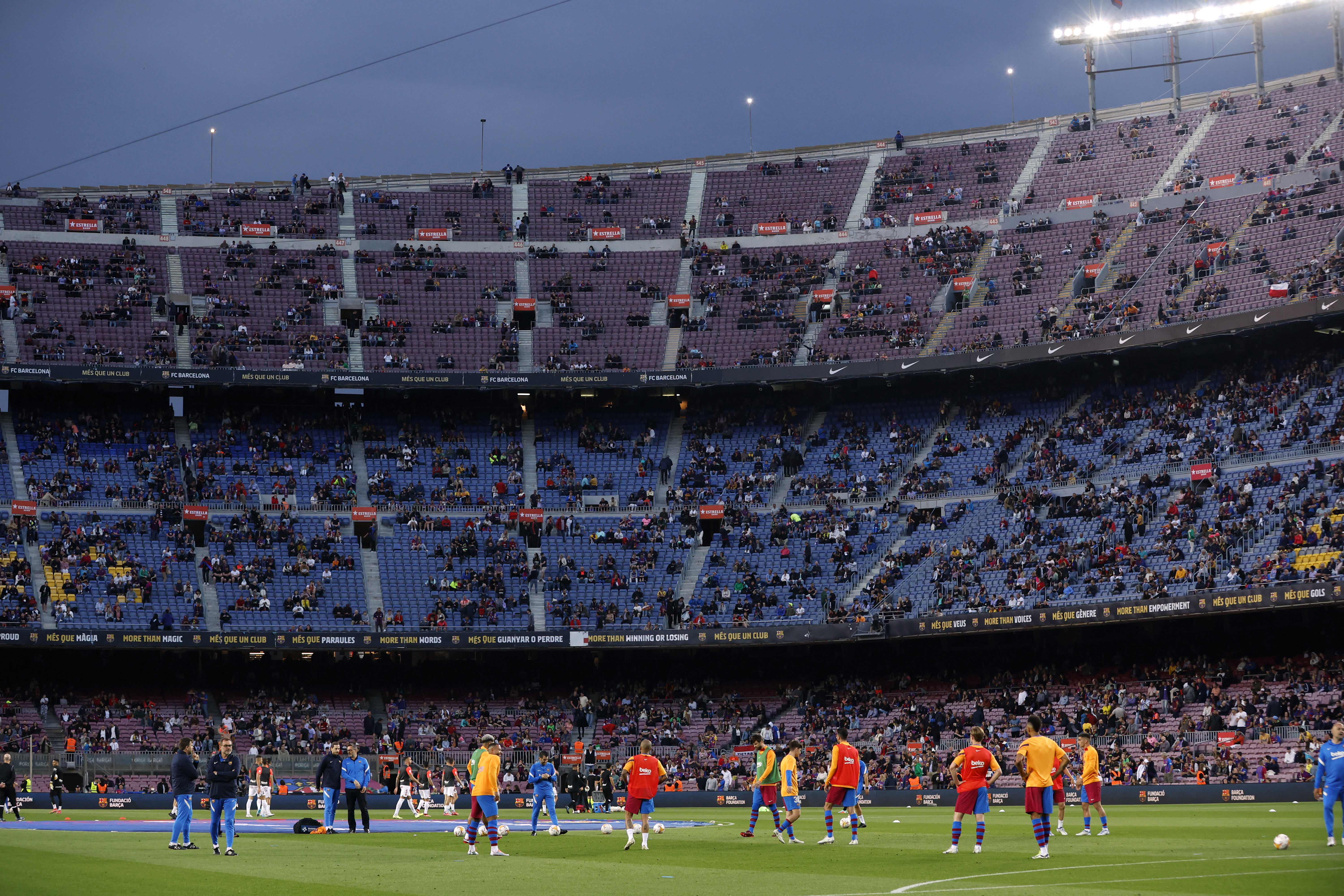 The Camp Nou prepares to receive the Barcelona squad for the following season 