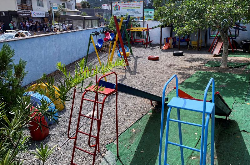 El interior de la guardería después de que un hombre de 25 años atacó a los niños en Blumenau (REUTERS/Vinicius Bretzke)