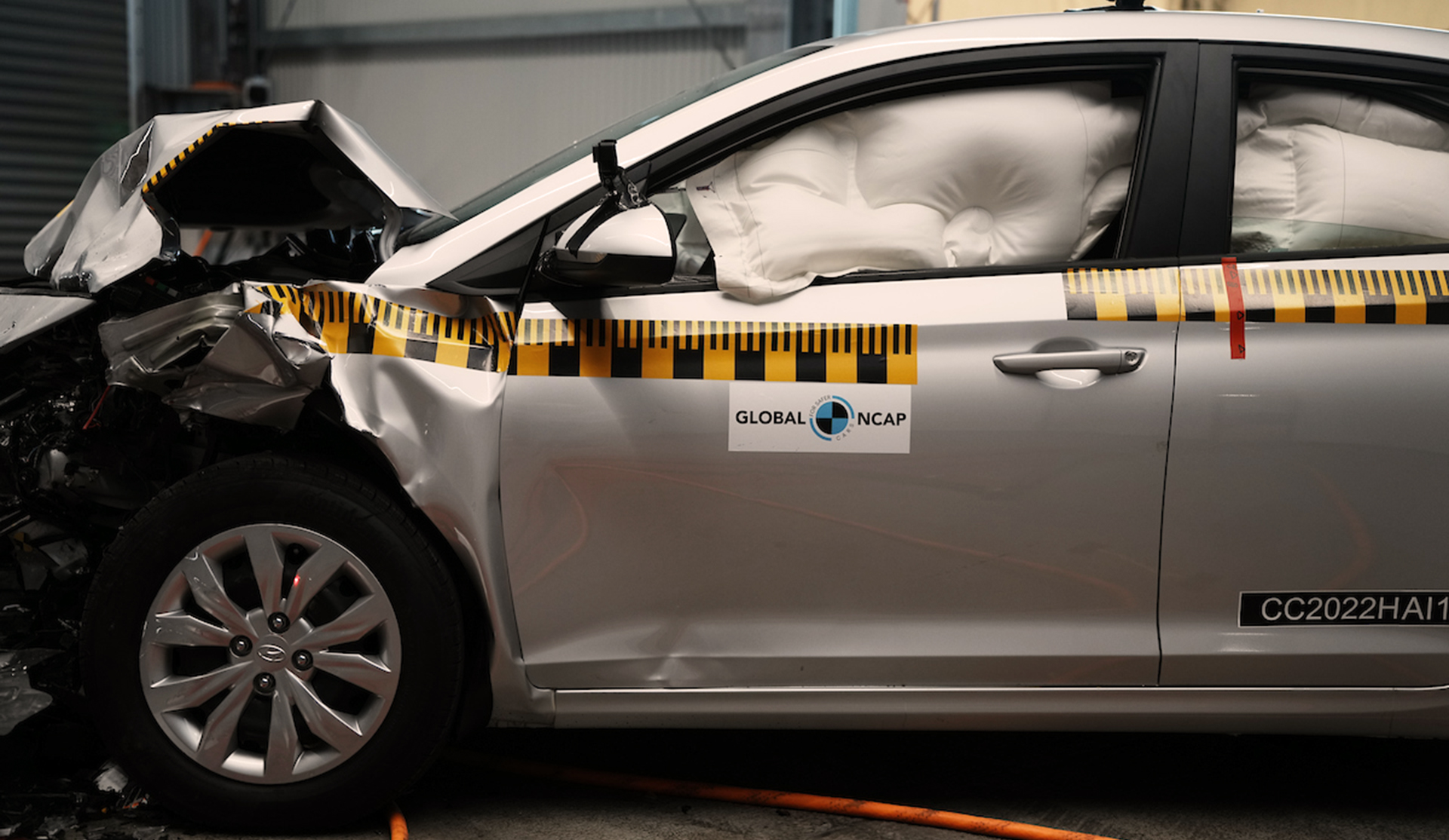 El auto que se comercializa en EE.UU. tuvo un buen desempeño sin mayores lesiones para sus ocupantes