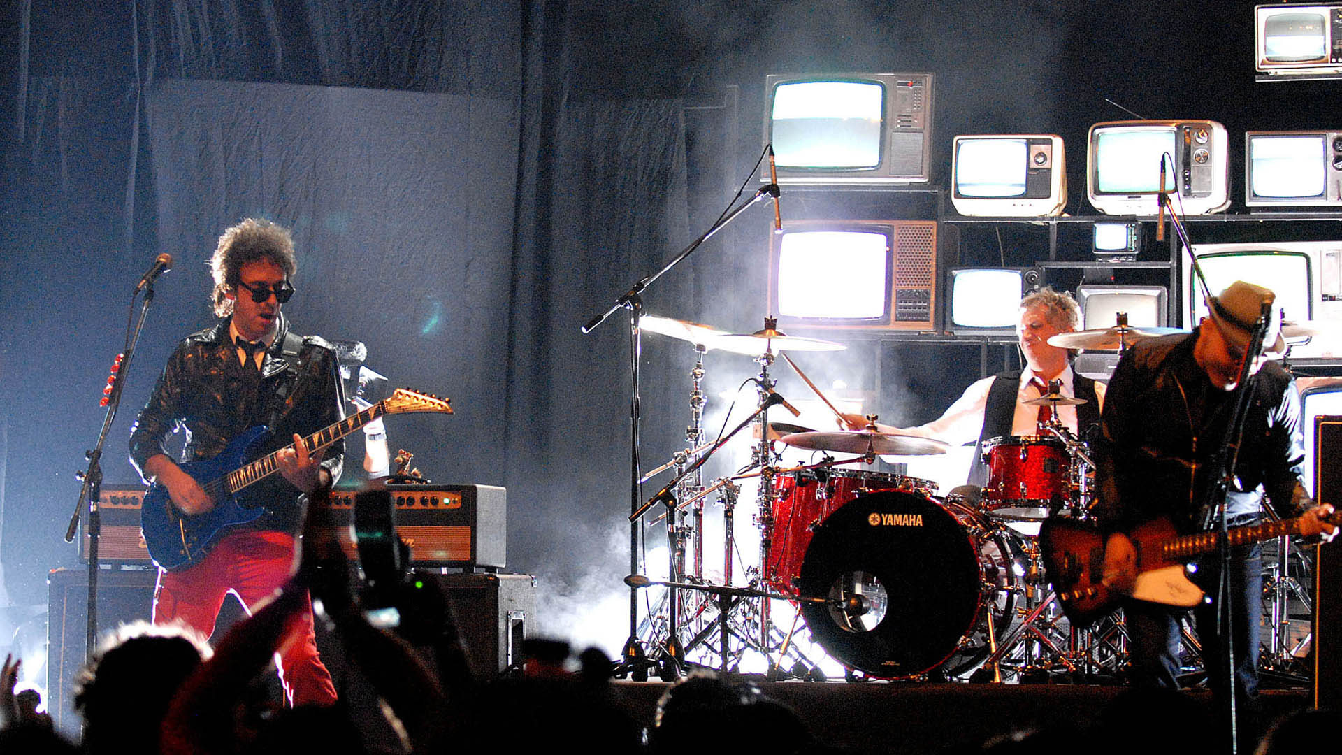 Soda Stereo en el show de presentación de la gira Me Verás Volver, con la que se reunieron en 2007 (NA)