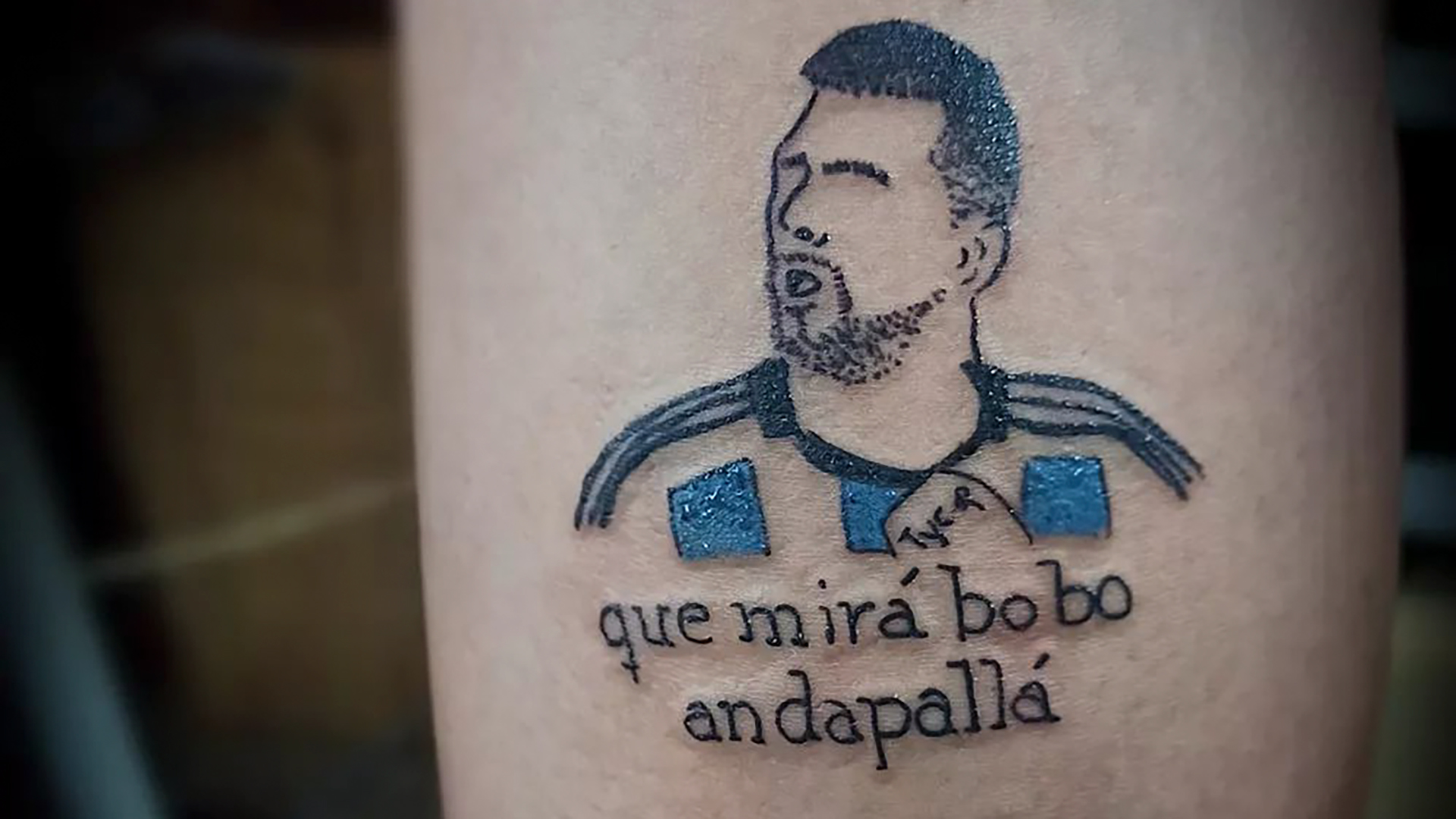 El Qué mirás bobo de Messi ya es tatuaje