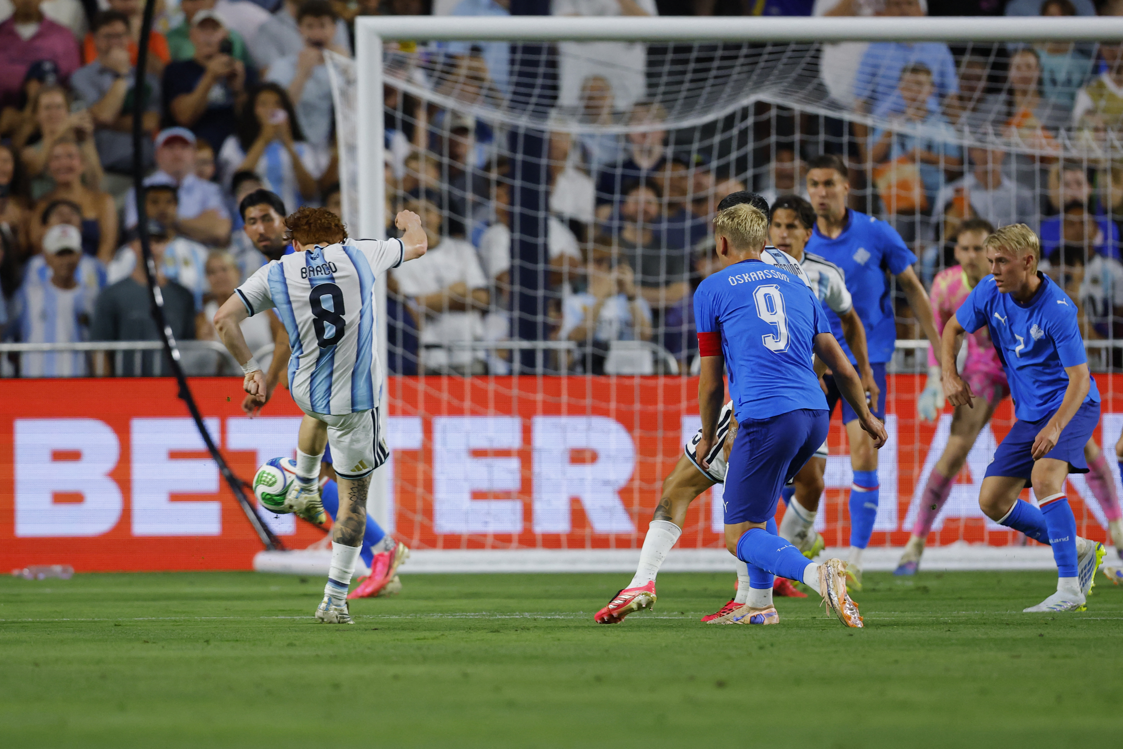 Valent&iacute;n Barco, el joven vers&aacute;til y desfachatado que se convirti&oacute; en el jugador N&uacute;mero 12 de la selecci&oacute;n argentina 