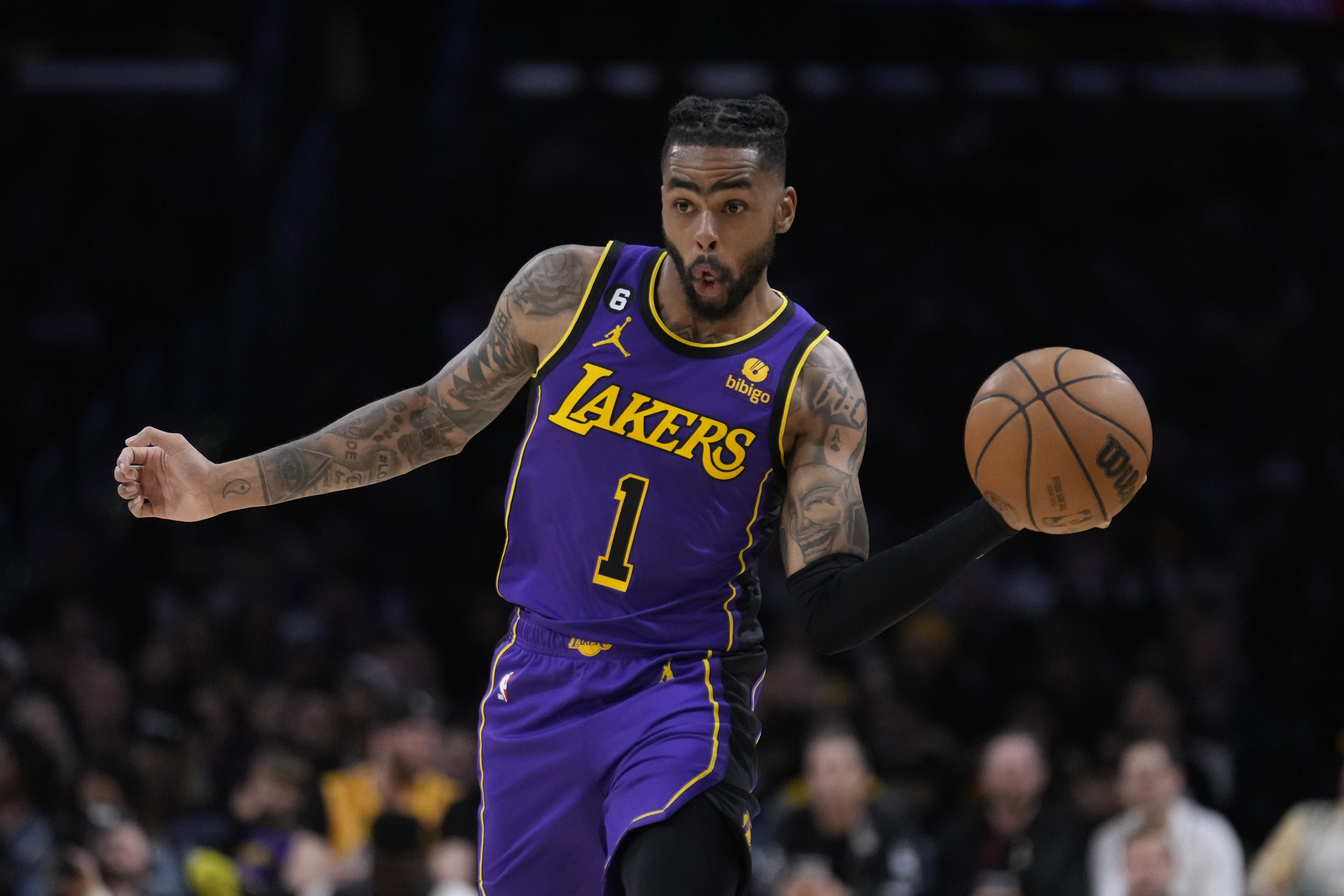 Russell anota 28 en su regreso y Lakers superan a Raptors - Infobae