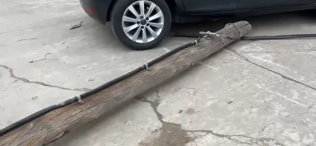 Rosario: trep&oacute; a un poste para robar cables, cay&oacute; al suelo y termin&oacute; internado con m&uacute;ltiples fracturas