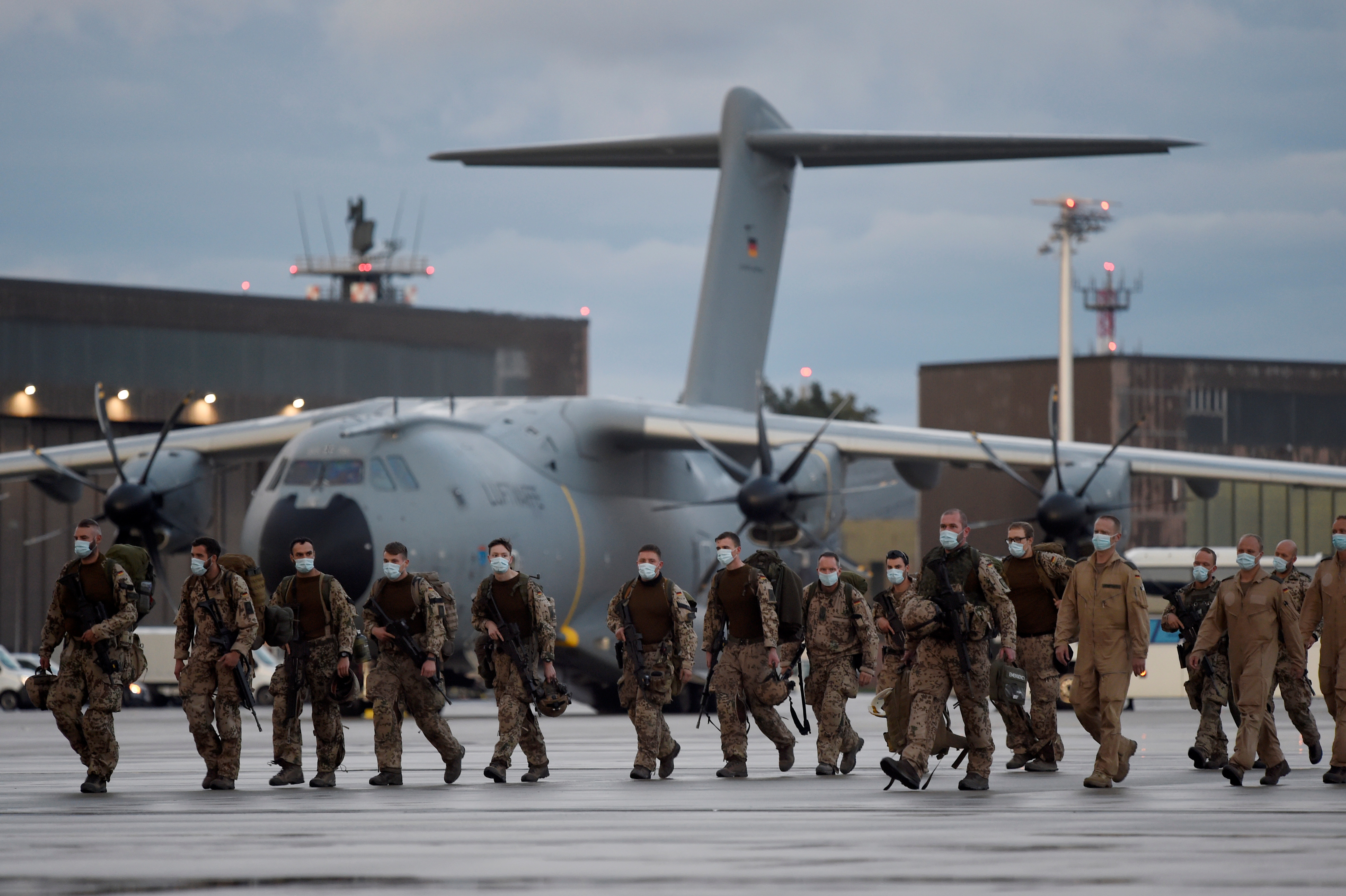 Tropas alemanas regresan de Kabul (Reuters)