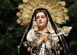 El Viernes de Dolores se conmemora en honor a la Virgen de los Dolores. 