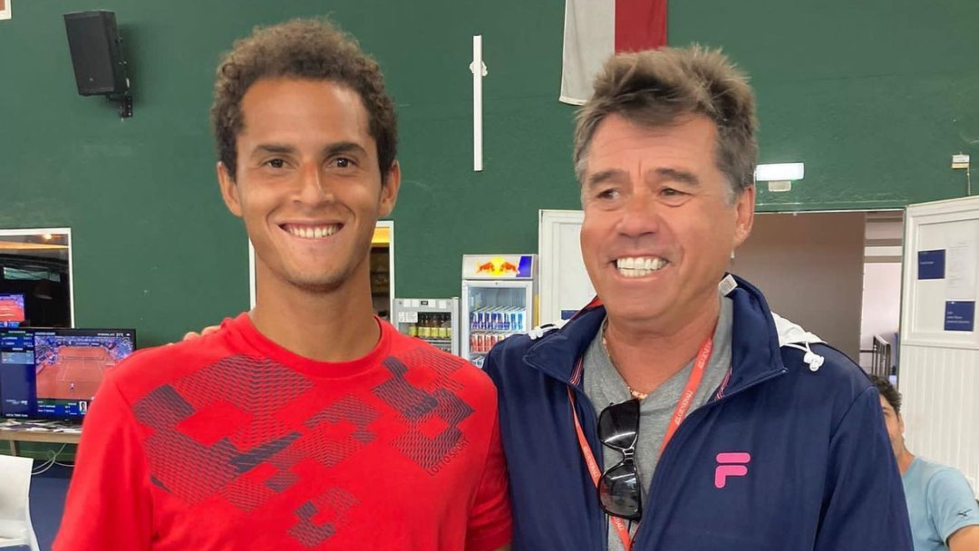 Juan Pablo Varillas junto a Pablo Arraya, quien fue su capitán en Copa Davis. (Pablo Arraya)