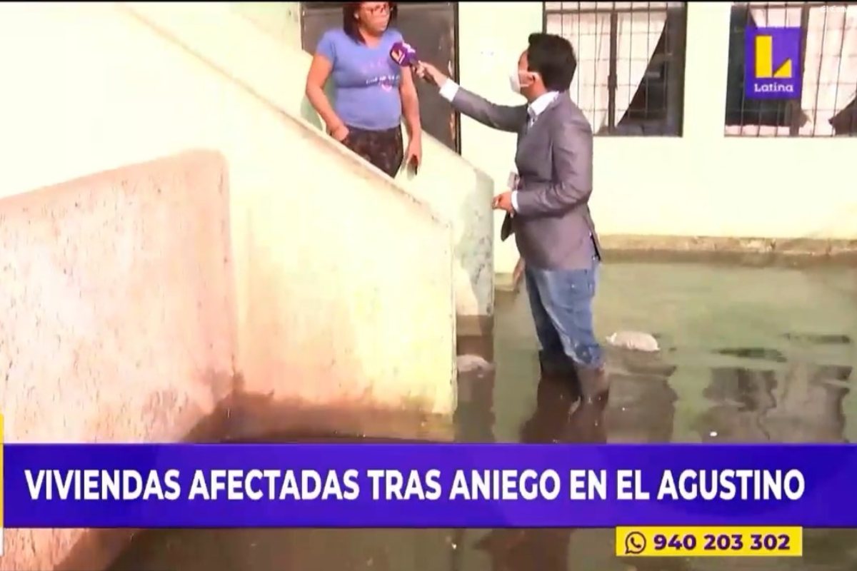 Vecinos de Riva Agüero y Manzanilla se quedaron atrapados en sus viviendas tras aniego en El Agustino