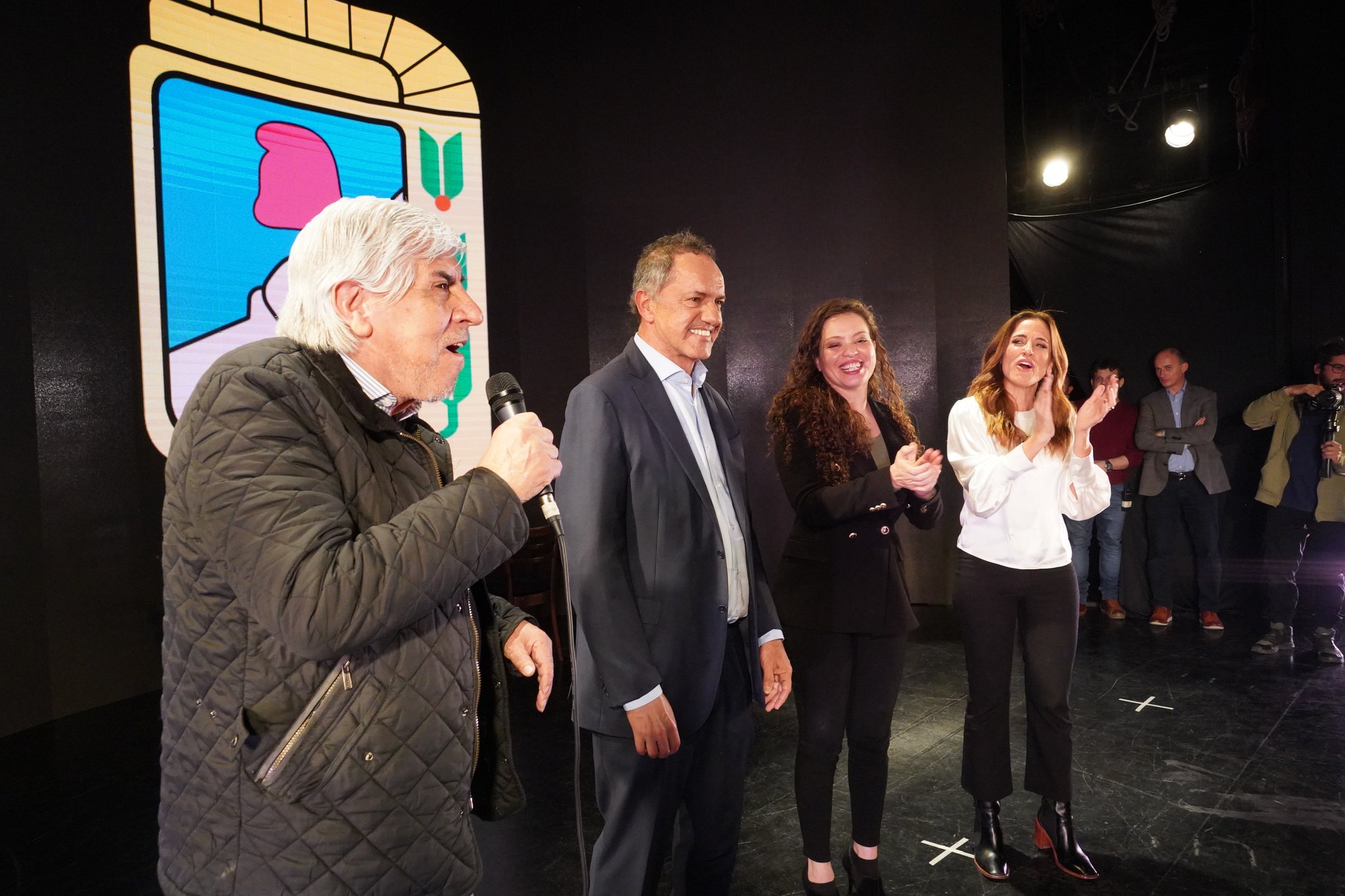 Moyano, Scioli, Mayra Arena y Victoria Tolosa Paz, en el acto de lanzamiento, cuando nada hacía presagiar el final de "unidad" el oficialismo
