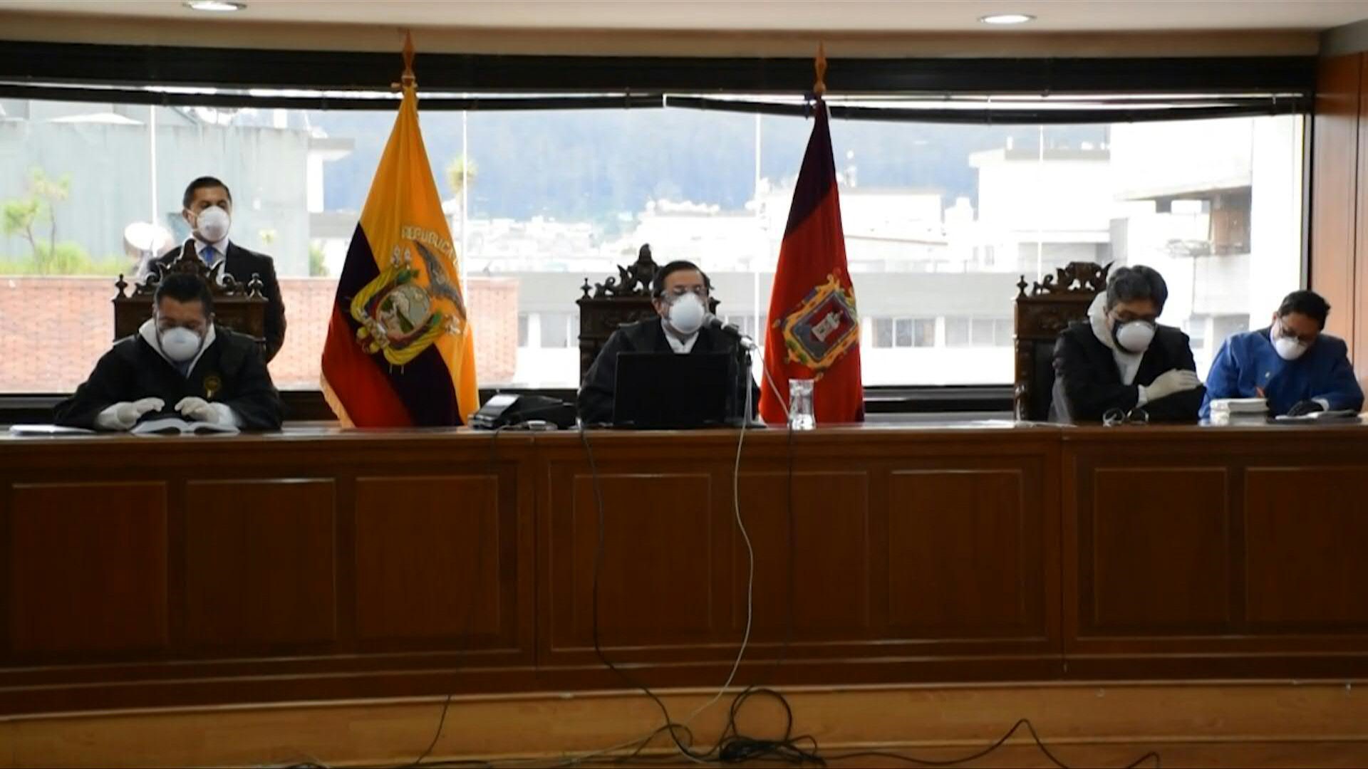 El 7 de abril la justicia de Ecuador condenó en ausencia al expresidente Rafael Correa a ocho años de cárcel por corrupción y le impuso una inhabilitación política por 25 años