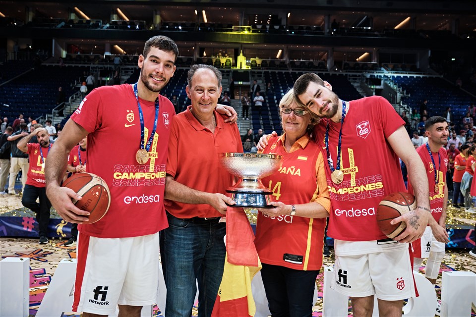 Gomez Family courtesy FIBA