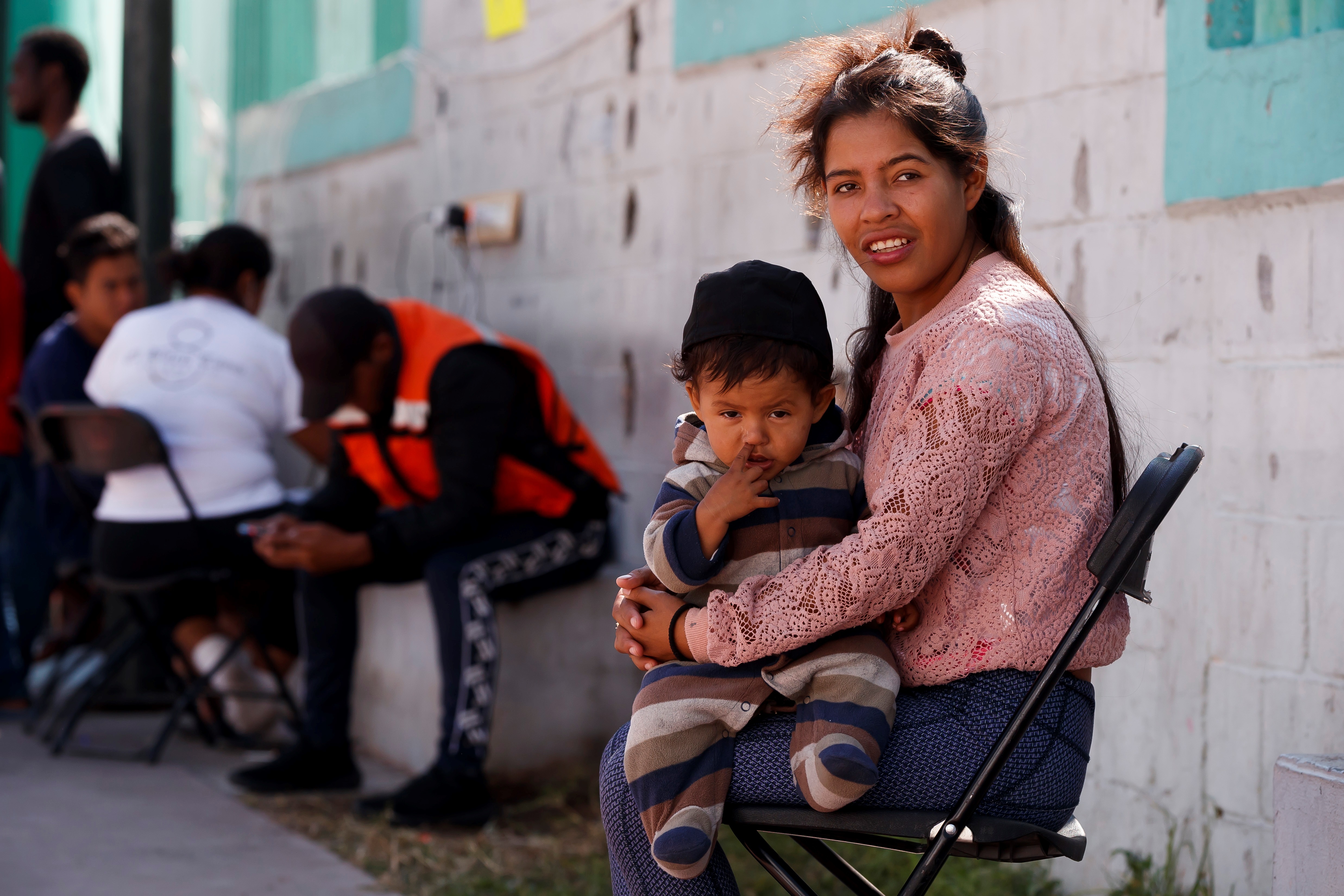 Las madres de la caravana migrante