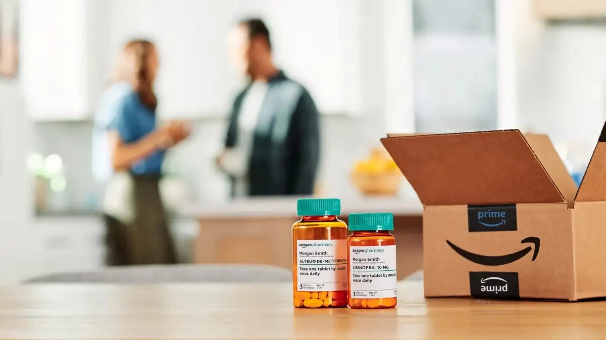 Amazon menawarkan langganan berbayar untuk mengantarkan obat ke rumah pengguna.  (Hipertekstual)
