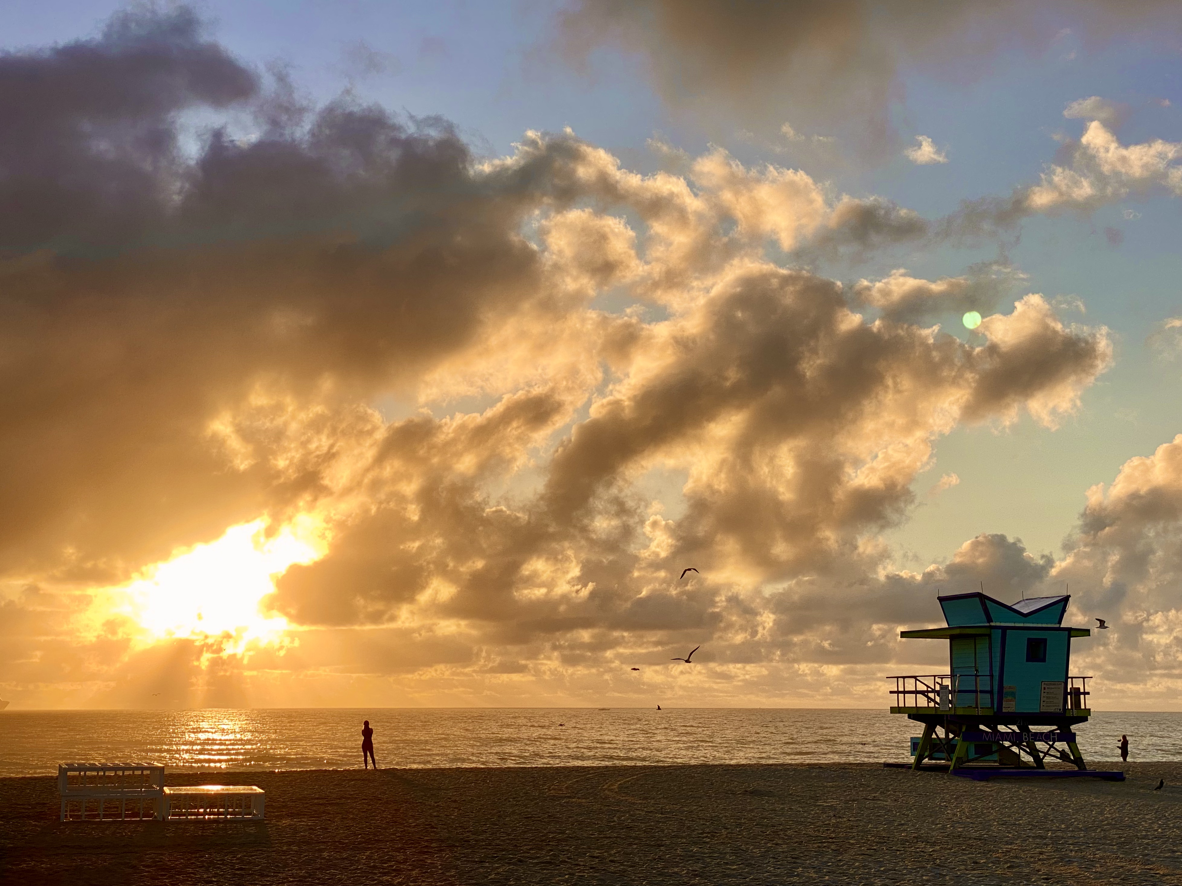 Amanecer en las playas de Miami Beach, Estados Unidos