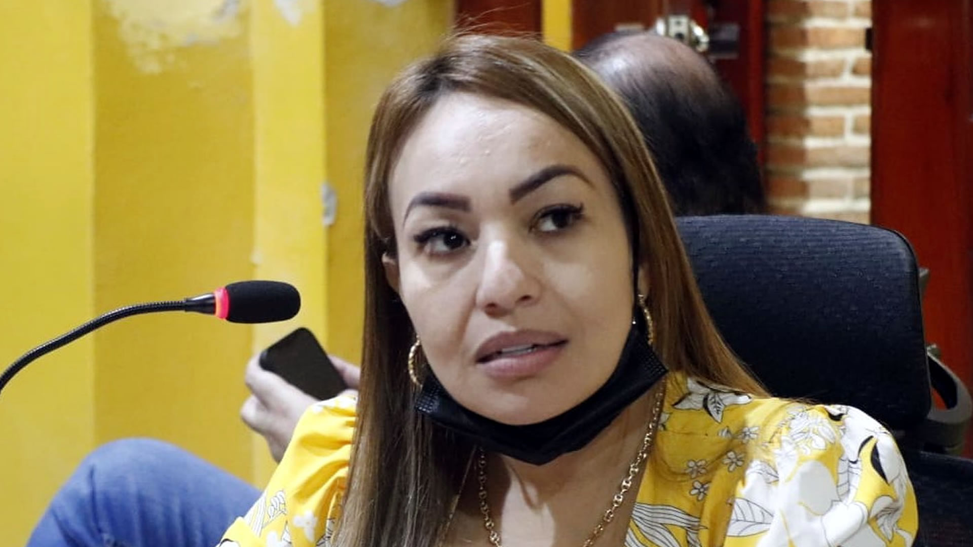 Gloria Estrada, presidenta del Concejo de Cartagena, quien fue enviada a casa por cárcel tras ser hallado con droga y armamento. Foto: Concejo de Cartagena.