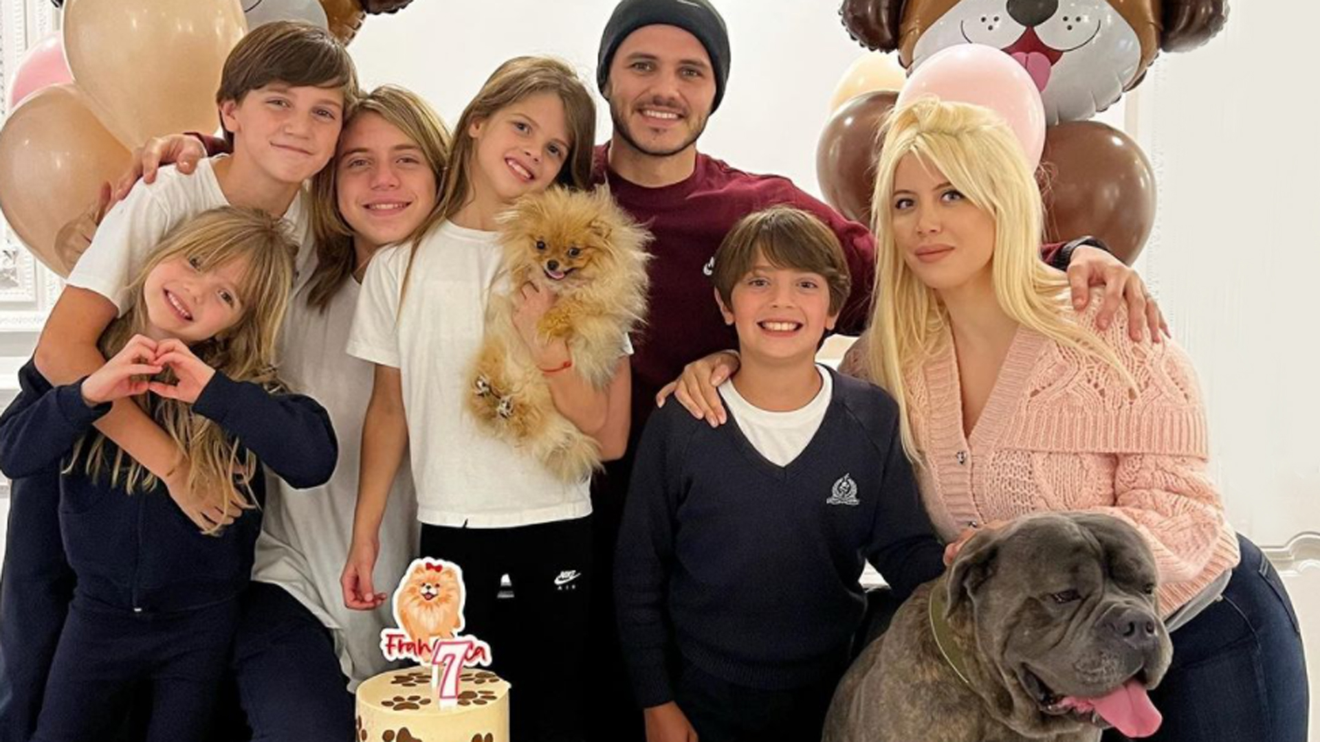 El cumpleaños de Francesca, celebrado junto a sus papás, Wanda Nara y Mauro Icardi, y a todos sus hermanos (Foto: Instagram)