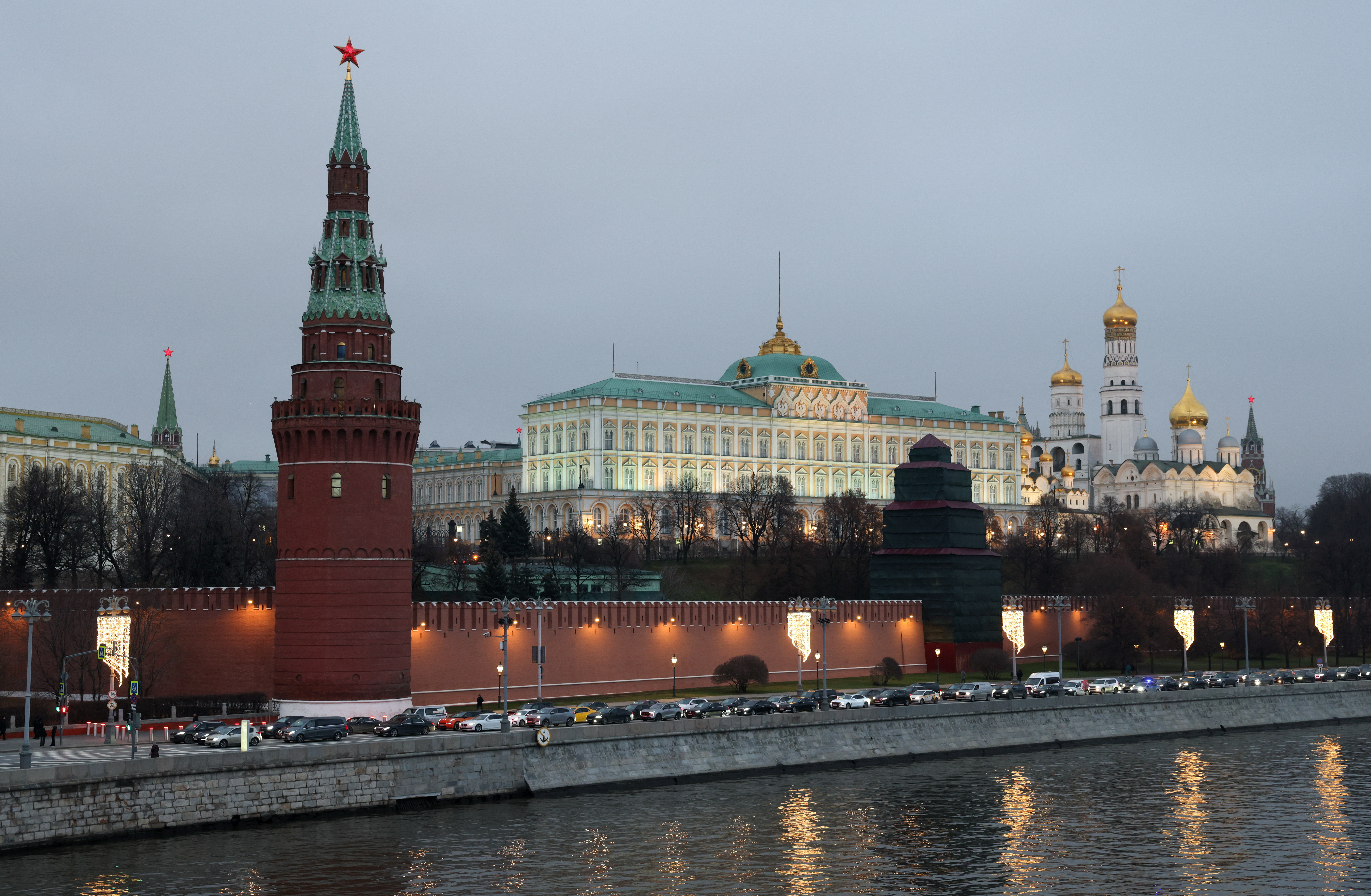 Dos estrellas pasaron cerca del Sol y dejaron huellas fuera del sistema solar hace 4,4 millones de años