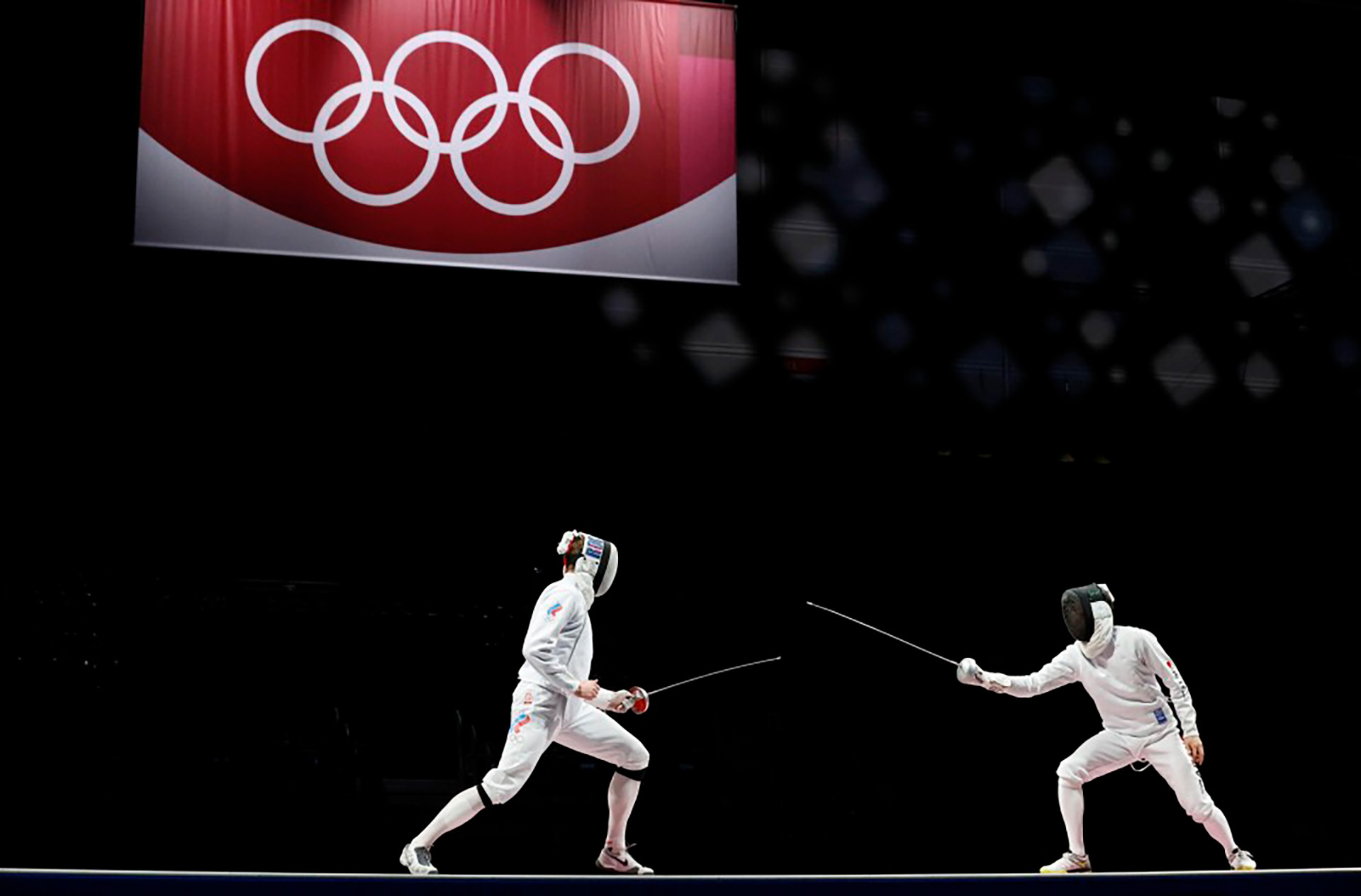 ROC and Japan face off for the gold medal in the sword test at the Tokyo 2020 Olympic Games.