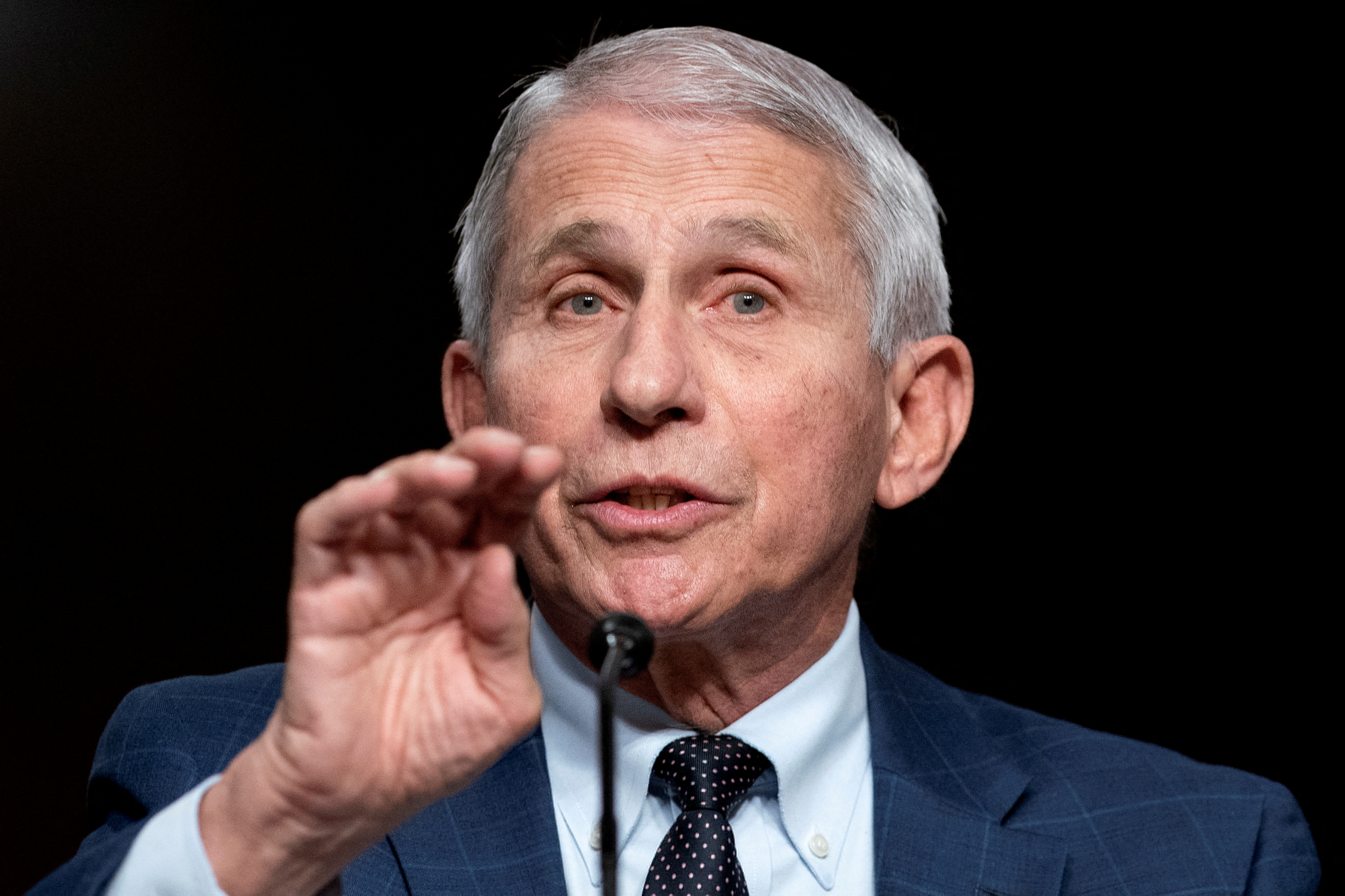 Fauci y sus colegas consideran que el coronavirus es tan diferente de la poliomielitis y el sarampión que la clásica inmunidad de rebaño puede no aplicarse fácilmente/Greg Nash/Pool via REUTERS/Archivo