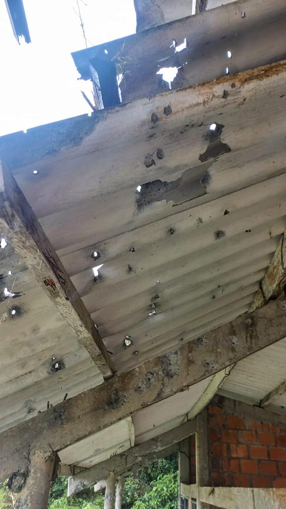imágenes de algunos de los daños a la infraestructura que han dejado los combates entre grupos armados ilegales en Buenaventura (Valle del Cauca). Foto: Defensoría del Pueblo