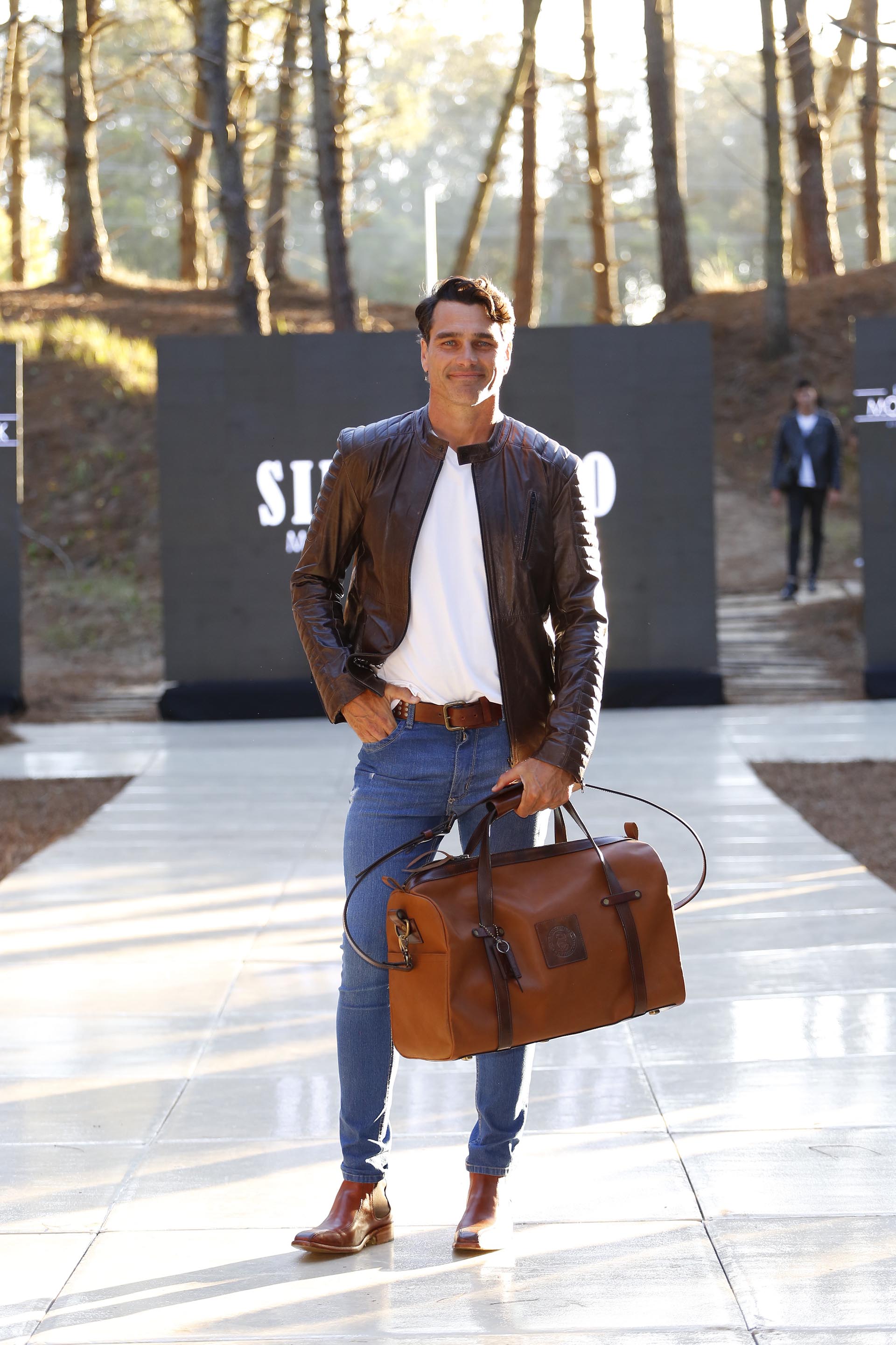 En la pasada Sir Fausto deslumbró como siempre el top model Hernán Drago quien presentó su fragancia, el proyecto personal que encara para este 2021