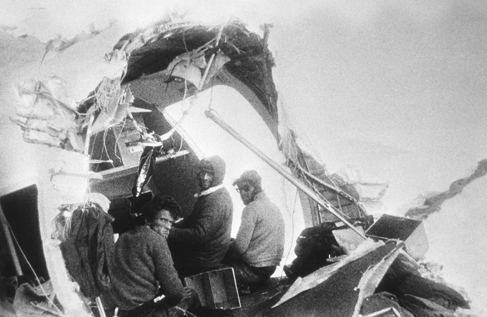 Авиакатастрофа 72. Самолет разбившийся в Андах в 1972. Нандо Паррадо чудо в Андах.