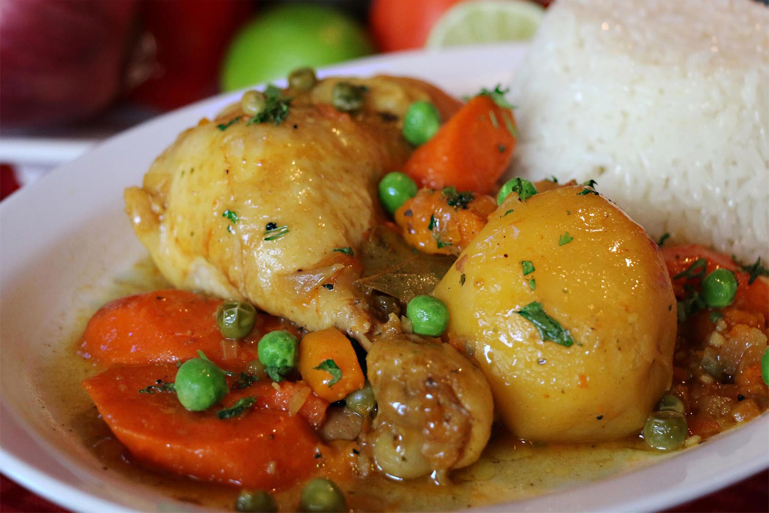 Estofado de pollo: aprende a preparar este plato al estilo tradicional peruano