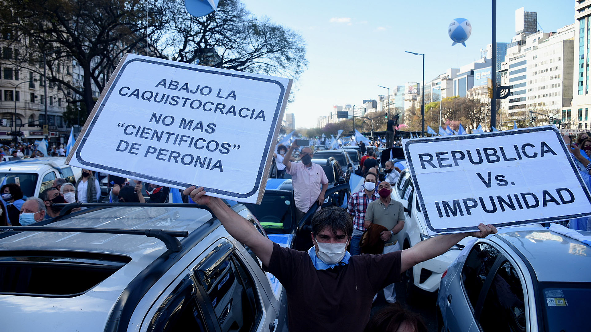 Algunos de los integrantes de la oposición apoyaron la marcha en las redes sociales