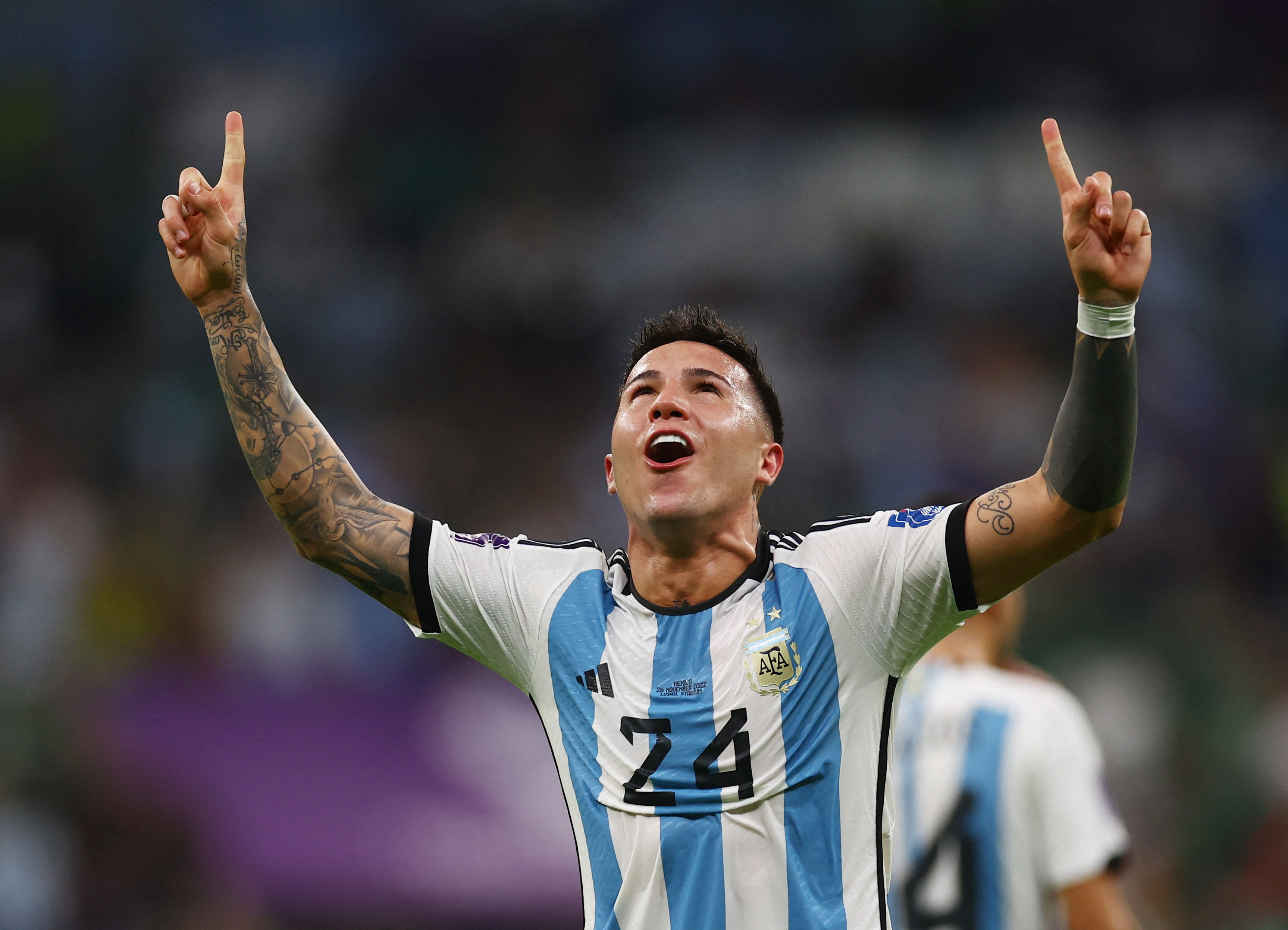 Enzo Fernández ha revitalizado el mediocampo de la selección argentina (REUTERS/Kai Pfaffenbach)