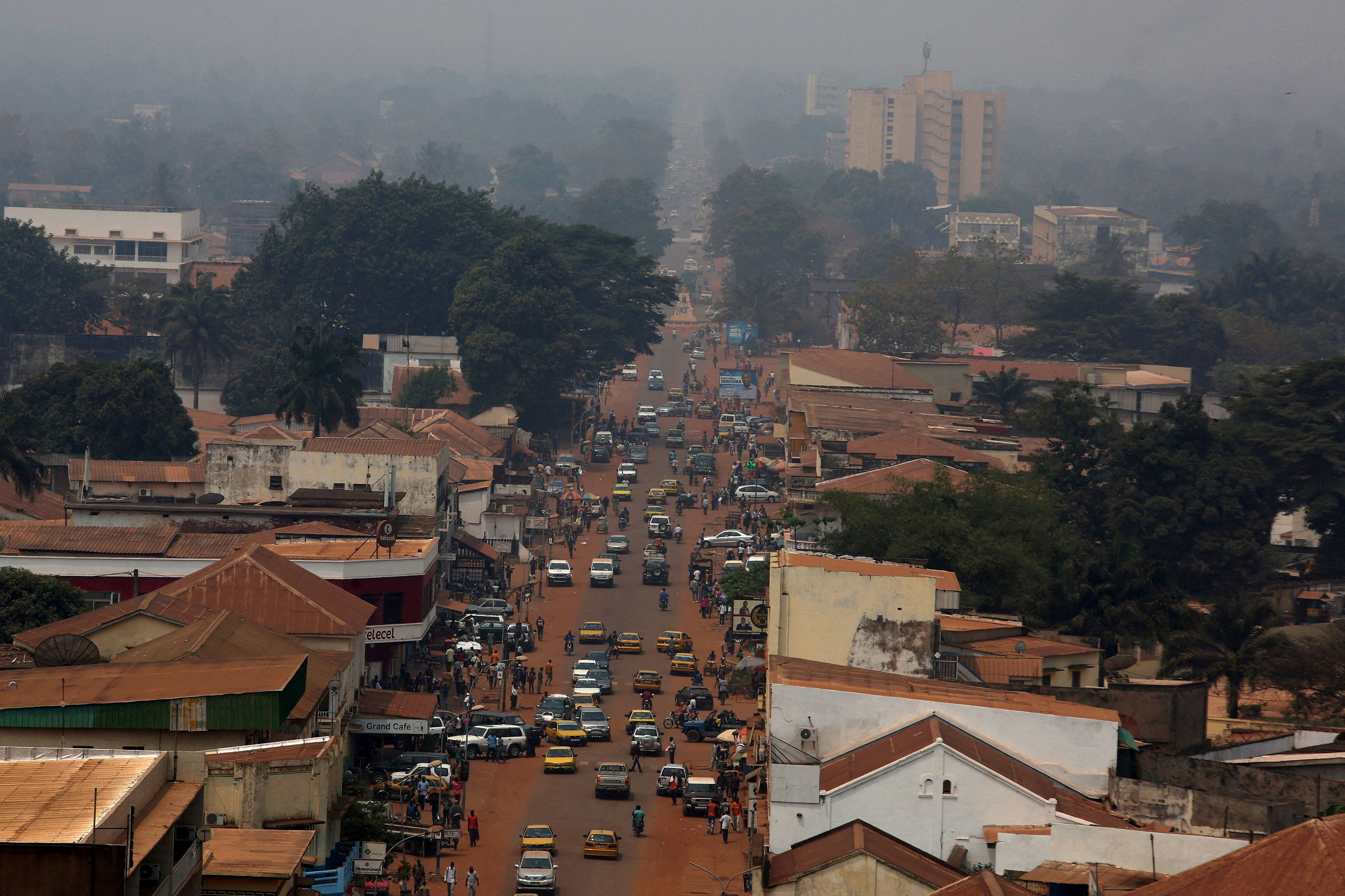 Una vista general muestra una parte de la capital Bangui, República Centroafricana, 16 de febrero de 2016. REUTERS/Siegfried Modola/Archivo