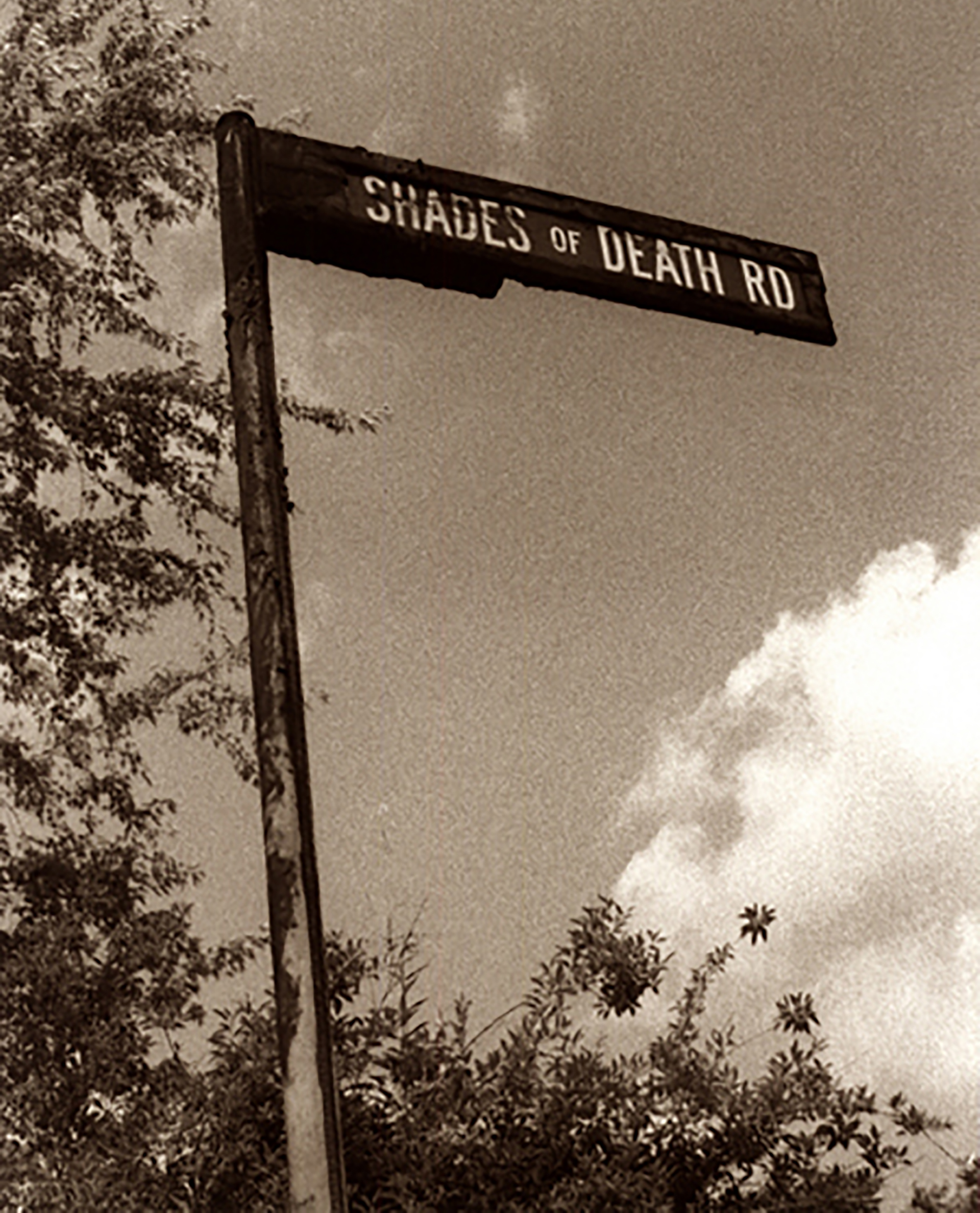 Sobre la ruta “Shades of Death Road” se tejen muchos relatos, incluso uno asegura que hay un espíritu nativo americano, que puede convertirse en un ciervo, que provoca accidentes
ONG Dangerous Roads