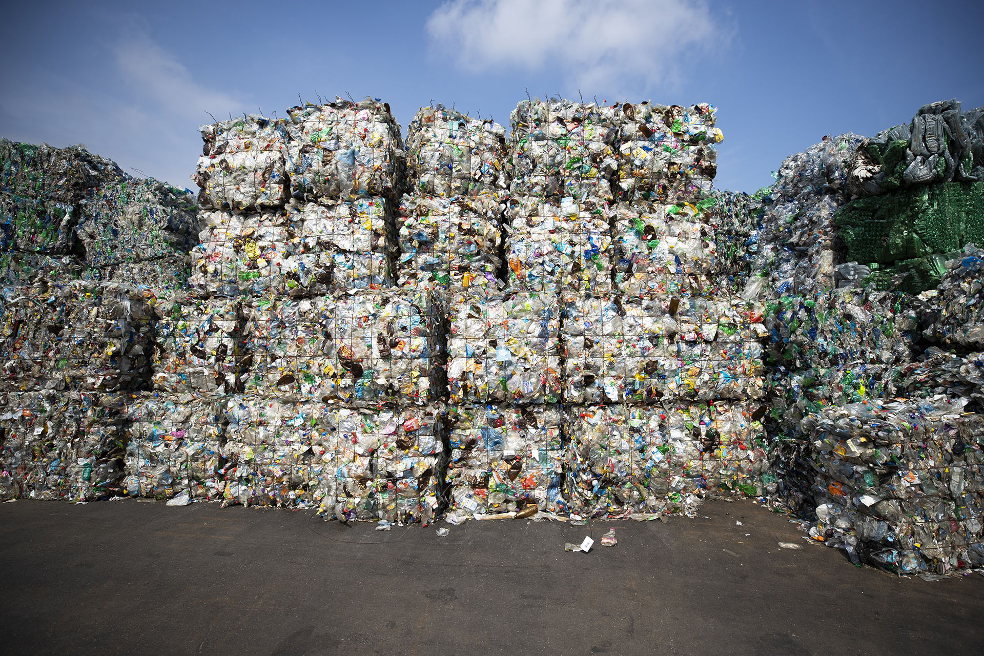 Los científicos proponen tres estrategias para resolver la crisis de la contaminación por plásticos